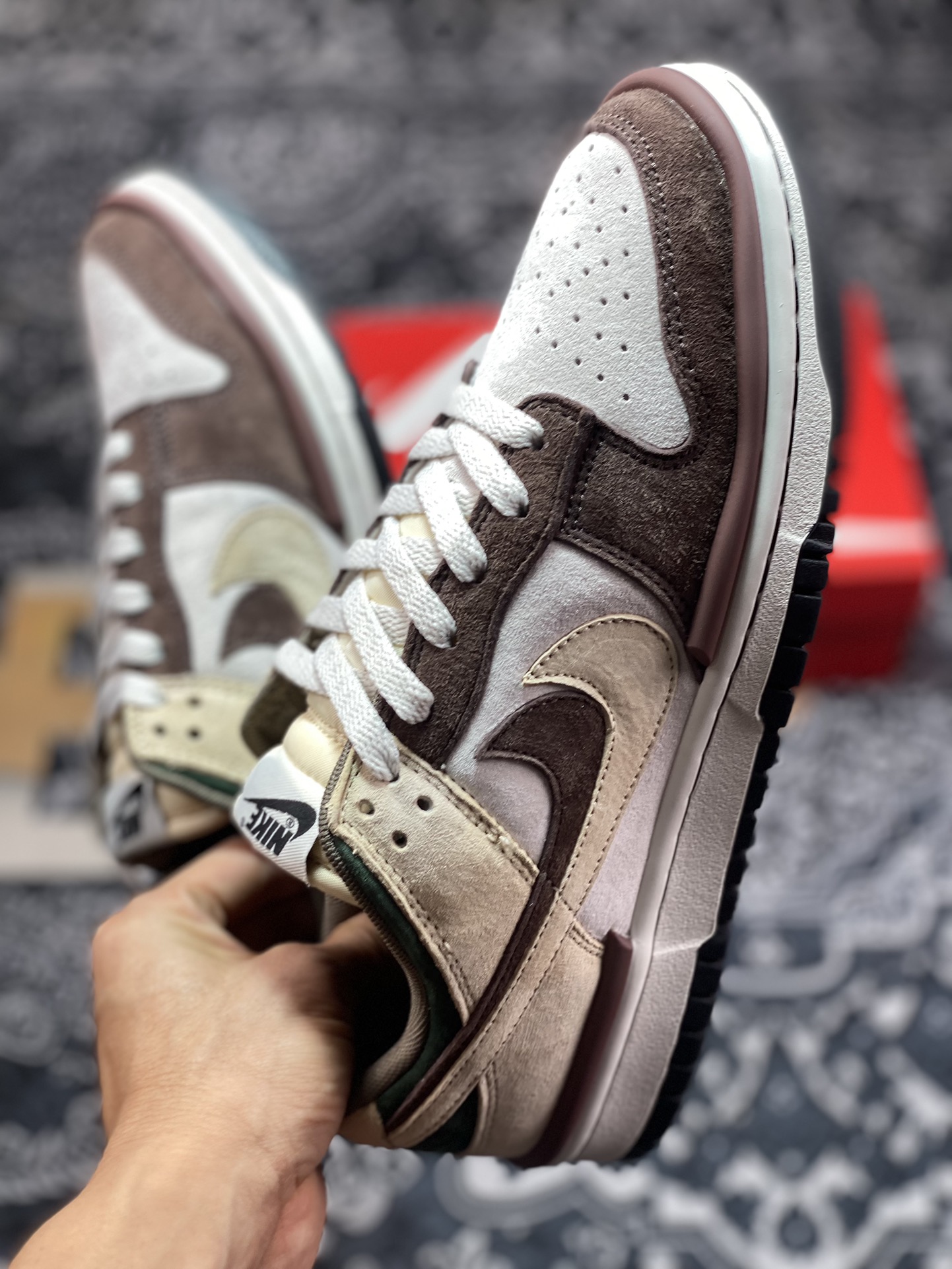 300  Nike SB Dunk Low Twist"Chocolate/Beige"扣篮板鞋“麂皮巧克力棕米黄双钩”DZ2794-866