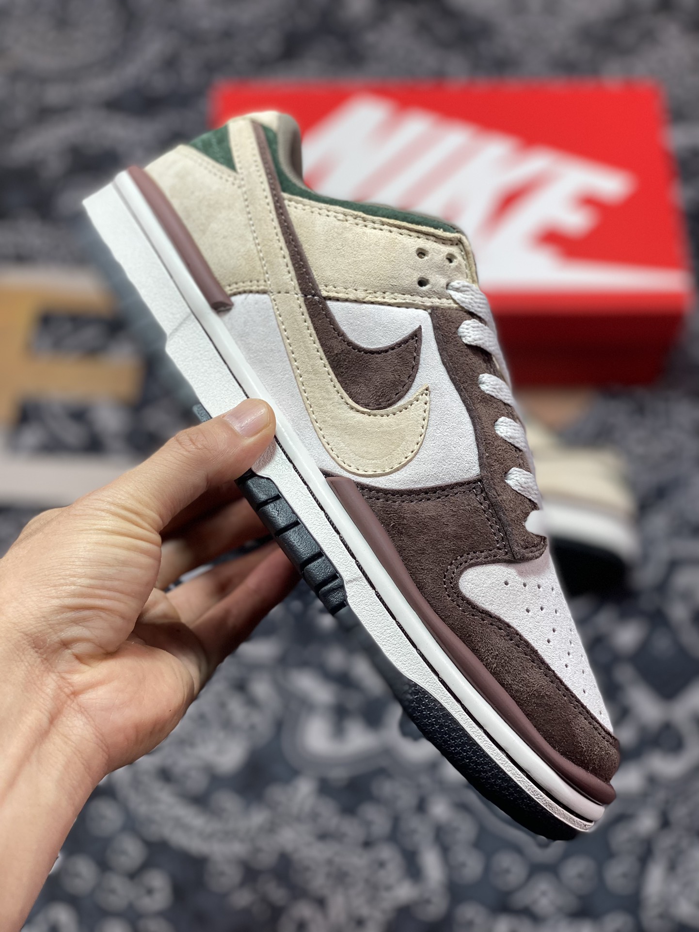 300  Nike SB Dunk Low Twist"Chocolate/Beige"扣篮板鞋“麂皮巧克力棕米黄双钩”DZ2794-866