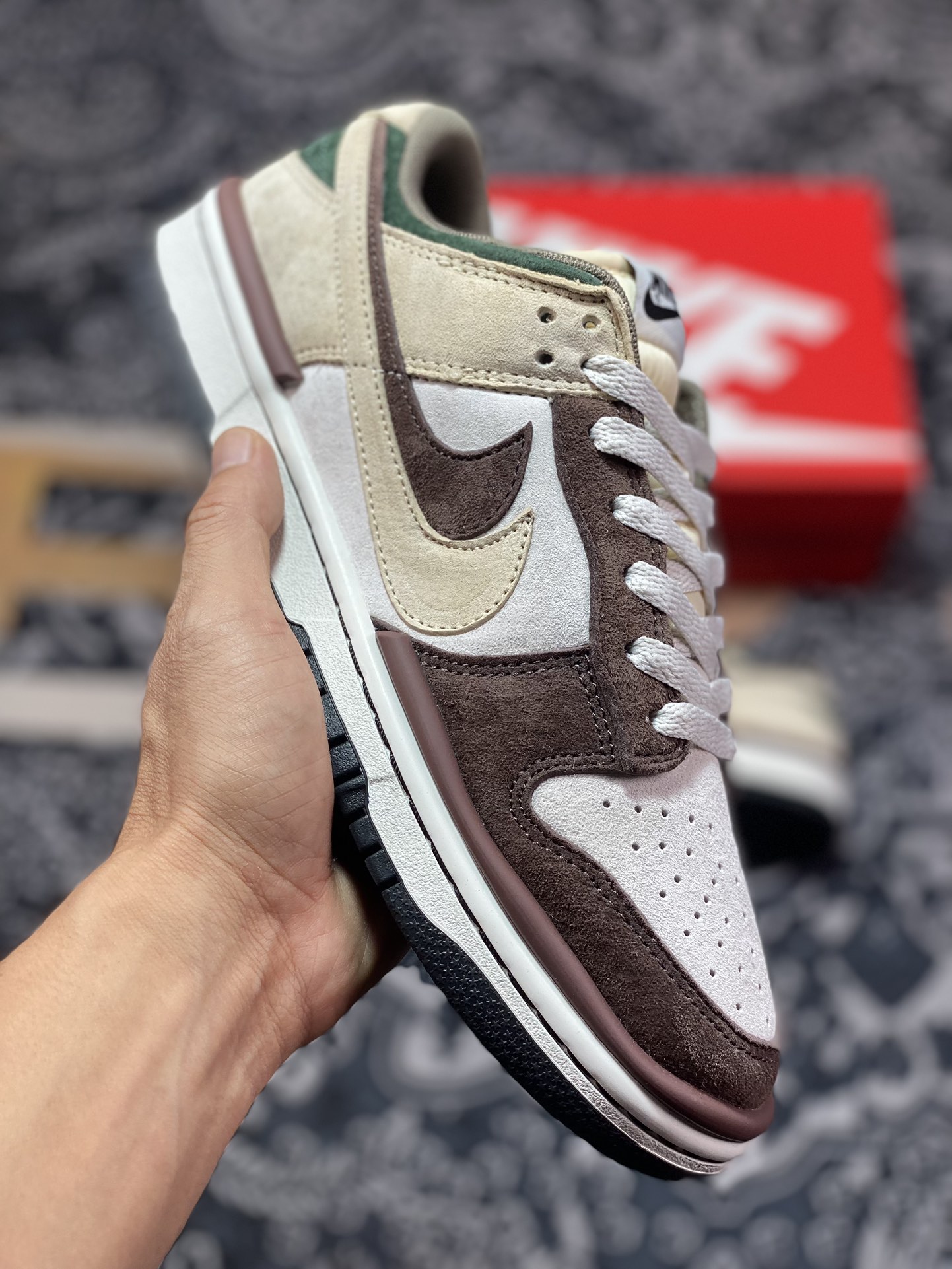 300  Nike SB Dunk Low Twist”Chocolate/Beige”扣篮板鞋“麂皮巧克力棕米黄双钩”DZ2794-866