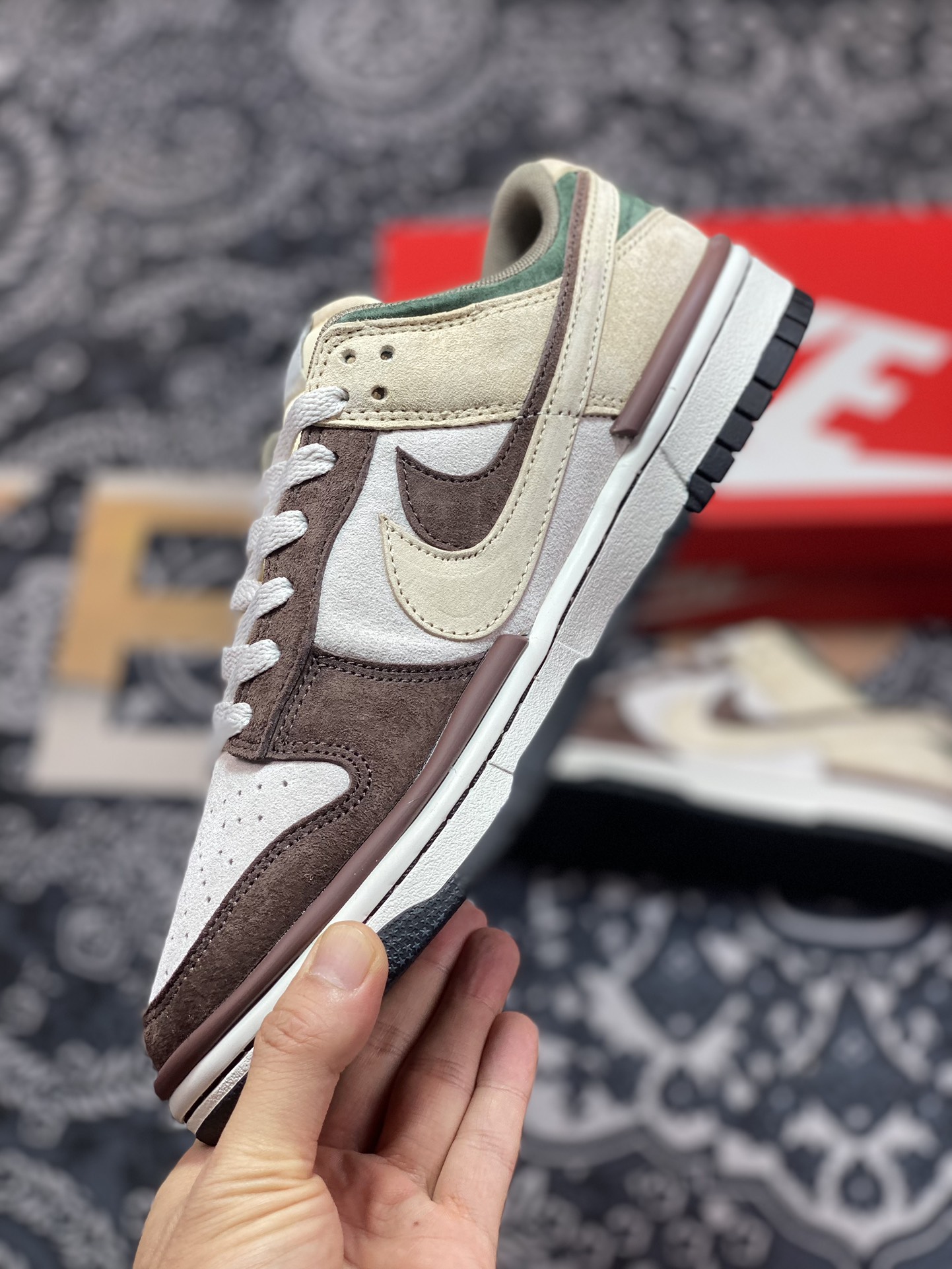 300  Nike SB Dunk Low Twist"Chocolate/Beige"扣篮板鞋“麂皮巧克力棕米黄双钩”DZ2794-866