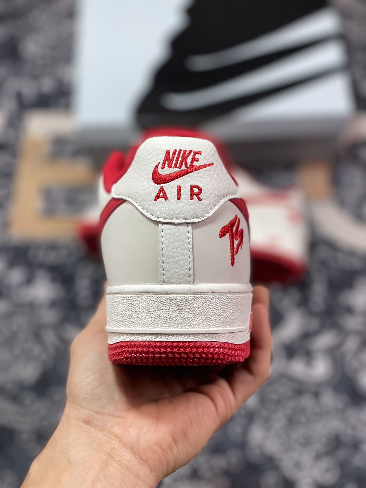 240   Nike Air Force 1 Low"Terror Squad"空军一号板鞋“拼接米白大红TS刺绣”PF9055-758