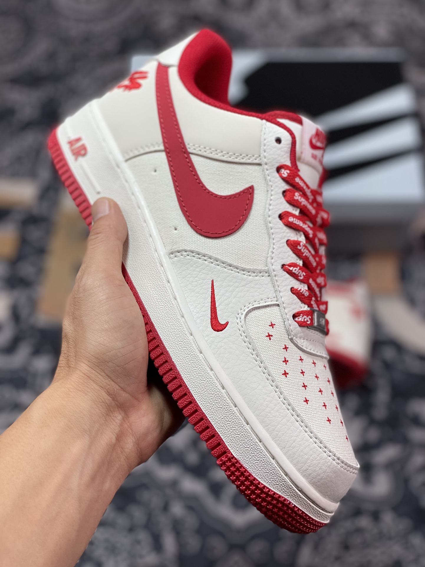 240   Nike Air Force 1 Low”Terror Squad”空军一号板鞋“拼接米白大红TS刺绣”PF9055-758