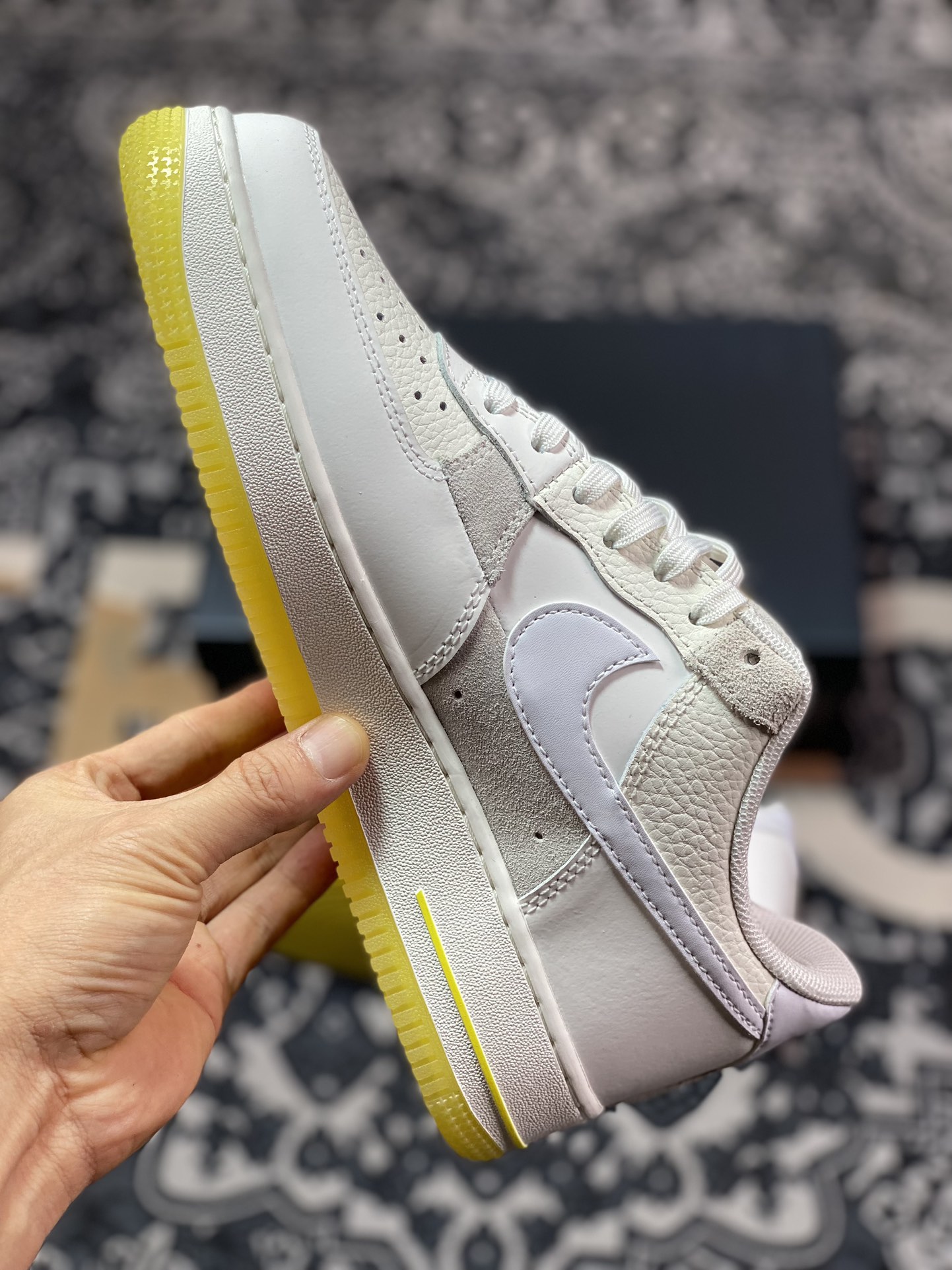 220  Air Force 1 '07 Low 白黄 FQ0709-100