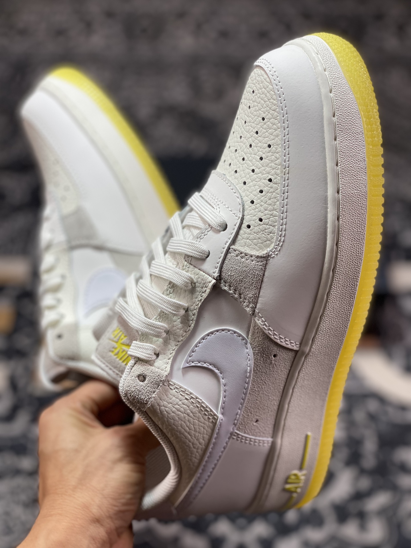 220  Air Force 1 '07 Low 白黄 FQ0709-100