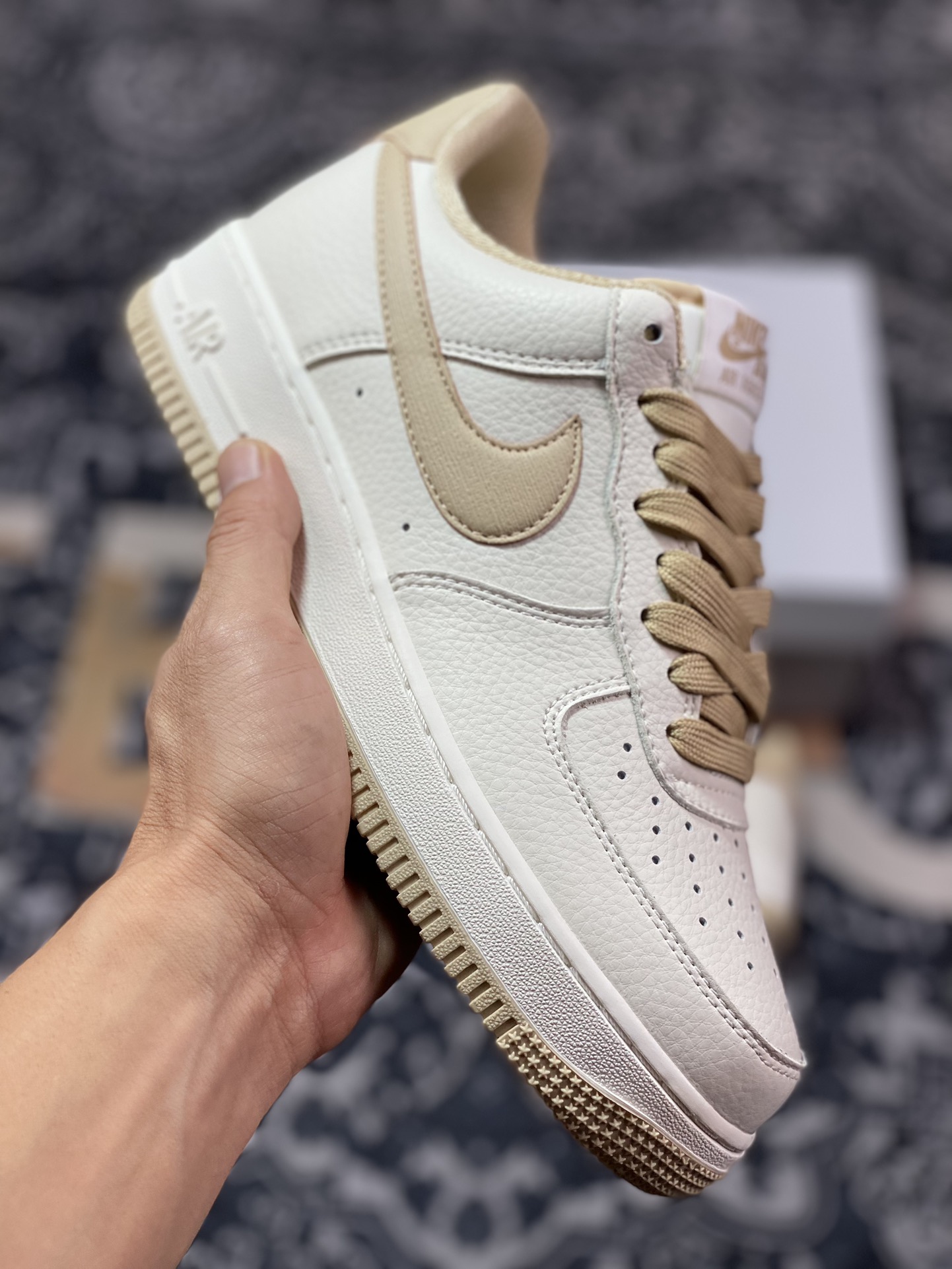 240  Nike Air Force 1 Low”MORE THAN”空军一号低帮板鞋“米白沙棕签名涂鸦”GR5263-023