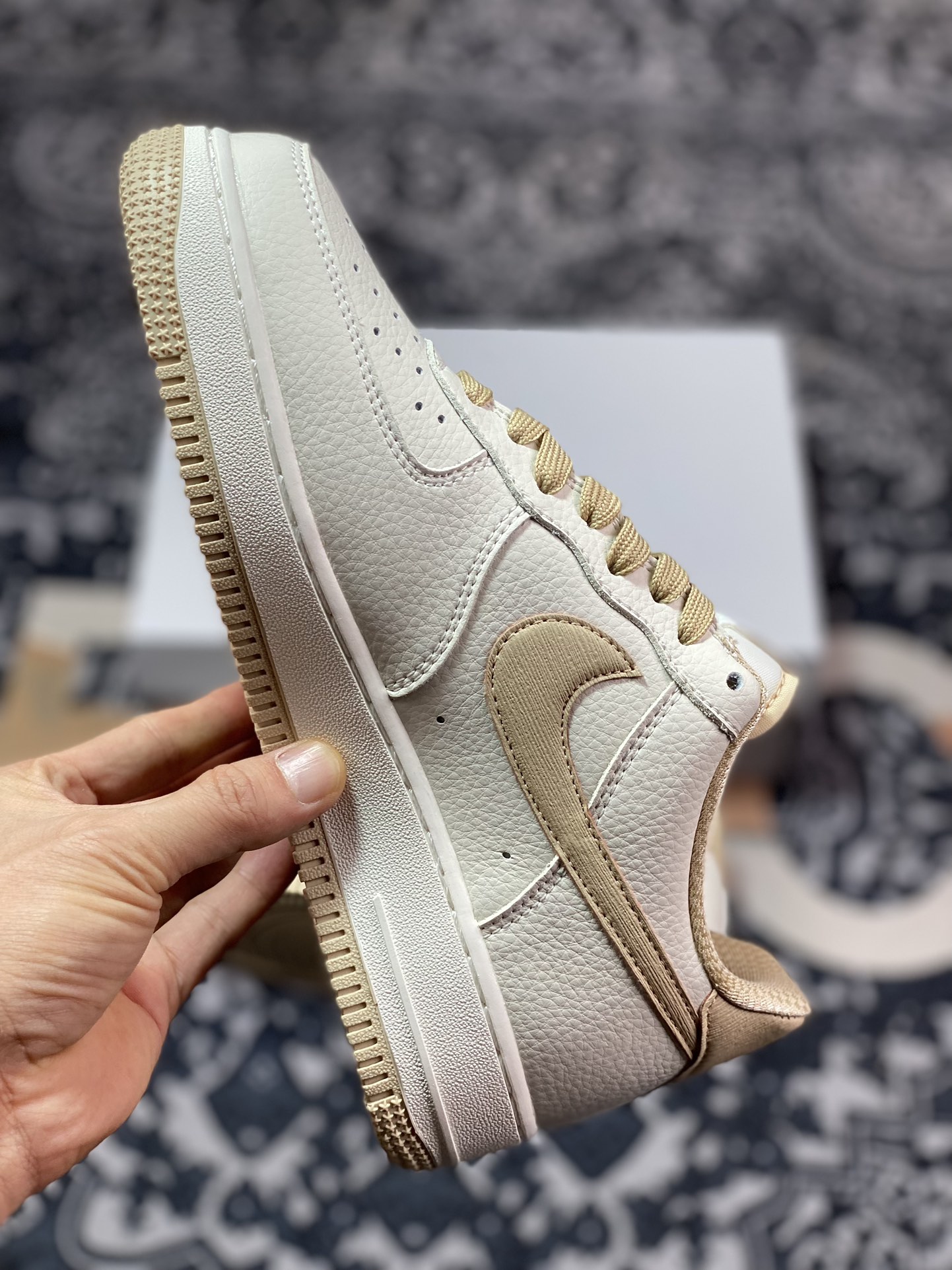 240  Nike Air Force 1 Low"MORE THAN"空军一号低帮板鞋“米白沙棕签名涂鸦”GR5263-023