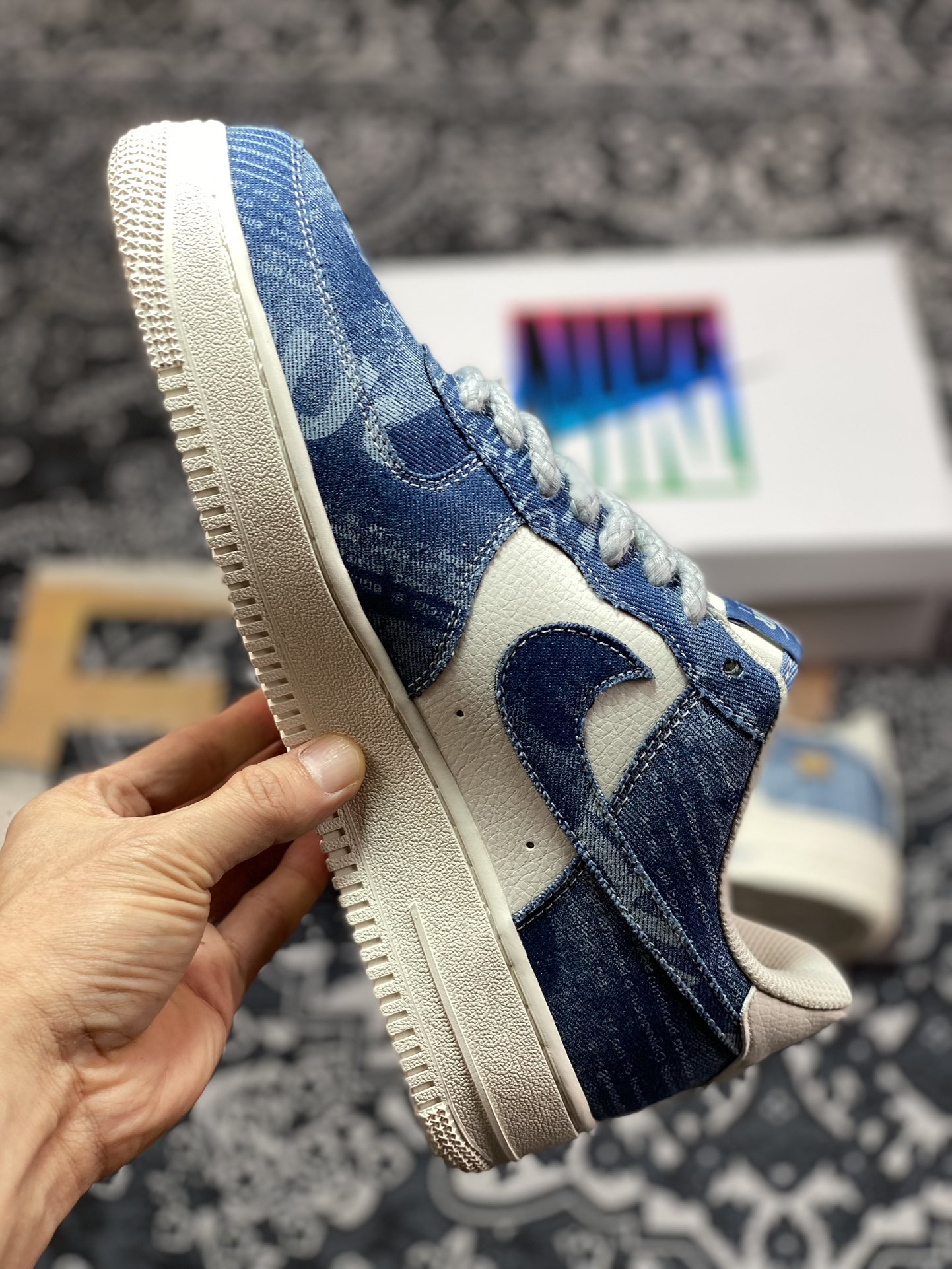 240 耐克Nike Air Force 1′07 Low"Exclusive Denim"空军一号板鞋“牛仔深蓝米白刷漆”FB0607-088