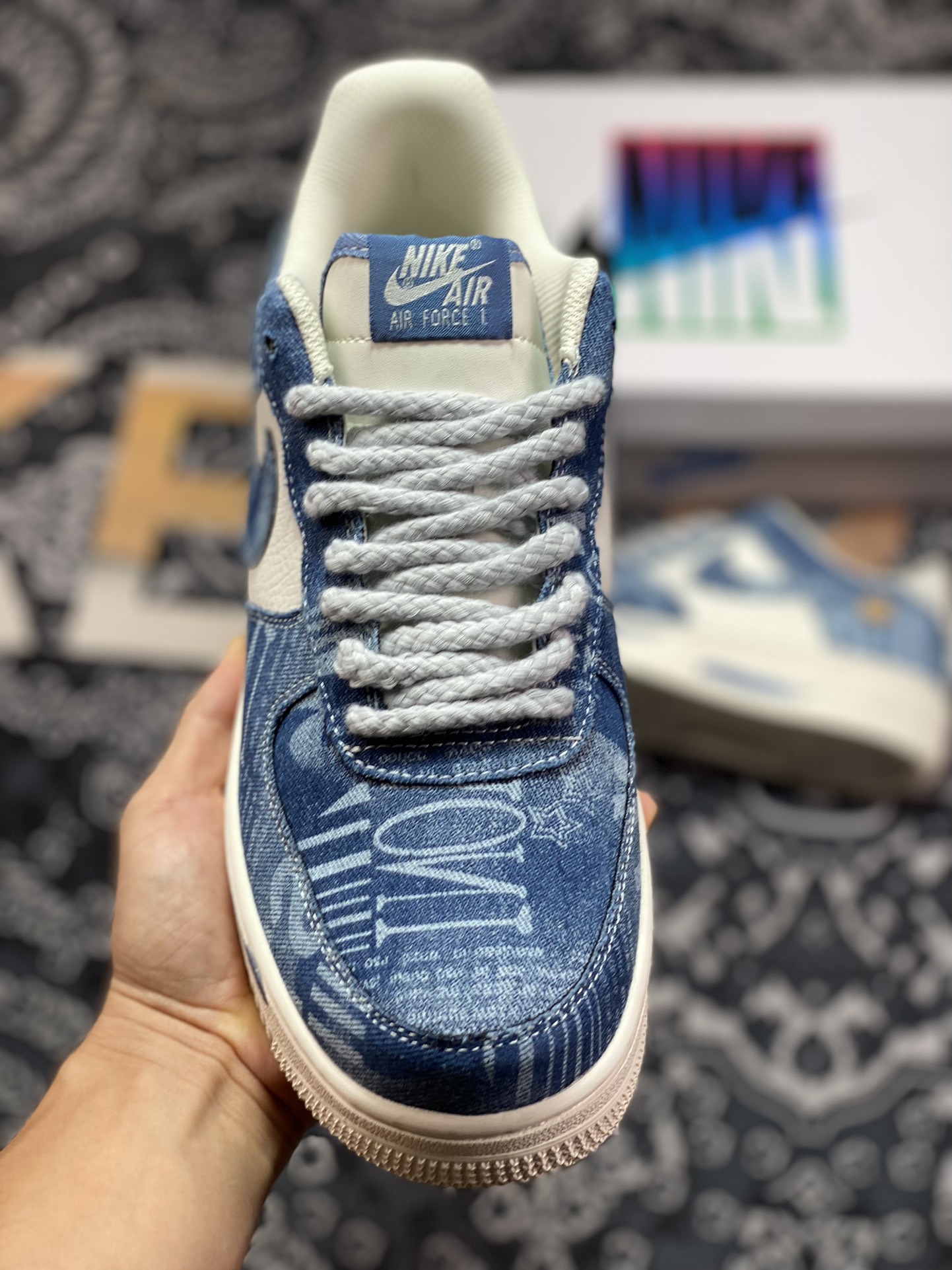 240 耐克Nike Air Force 1′07 Low"Exclusive Denim"空军一号板鞋“牛仔深蓝米白刷漆”FB0607-088