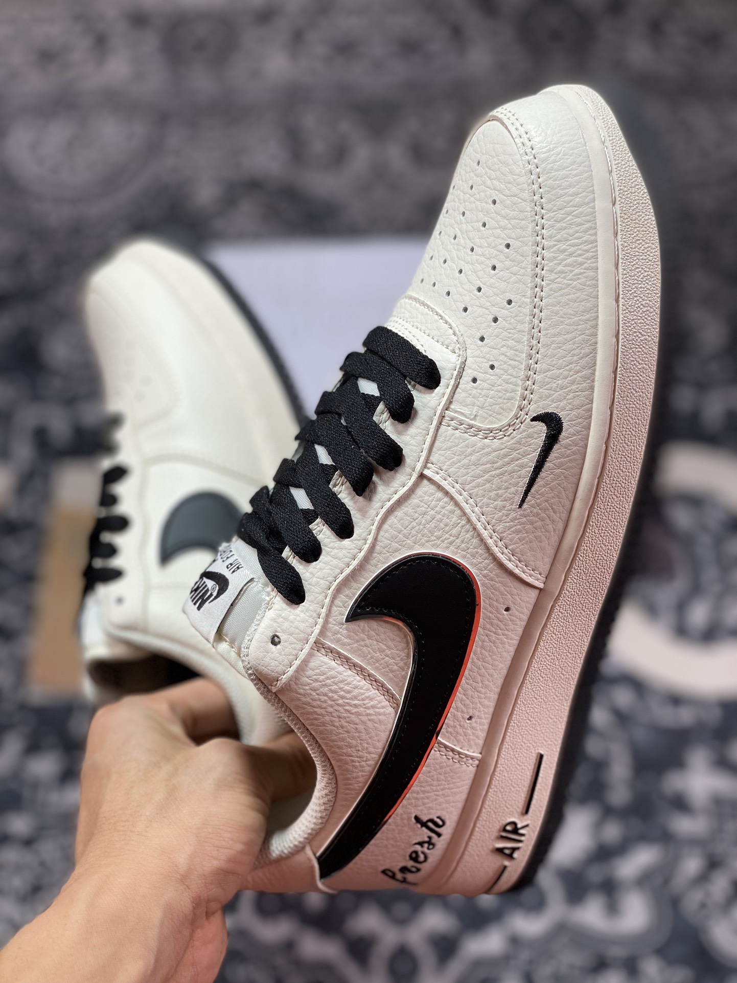 220  Air Force 1'07 Low Retro SP 空军一号系列低帮板鞋“皮革米白黑刺绣小钩”