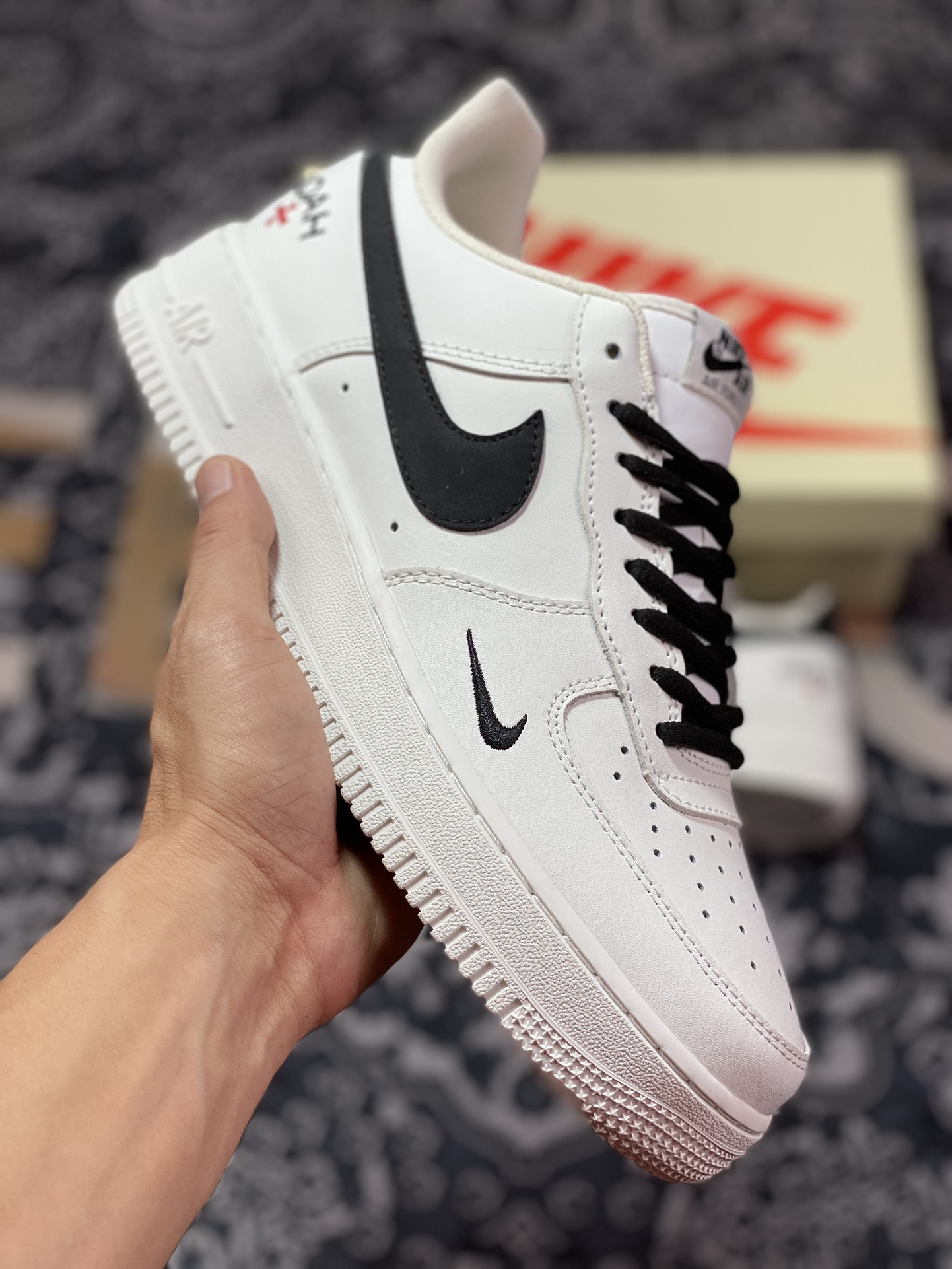 240  Air Force 1 ’07 Low 红十字会白黑 NY220711