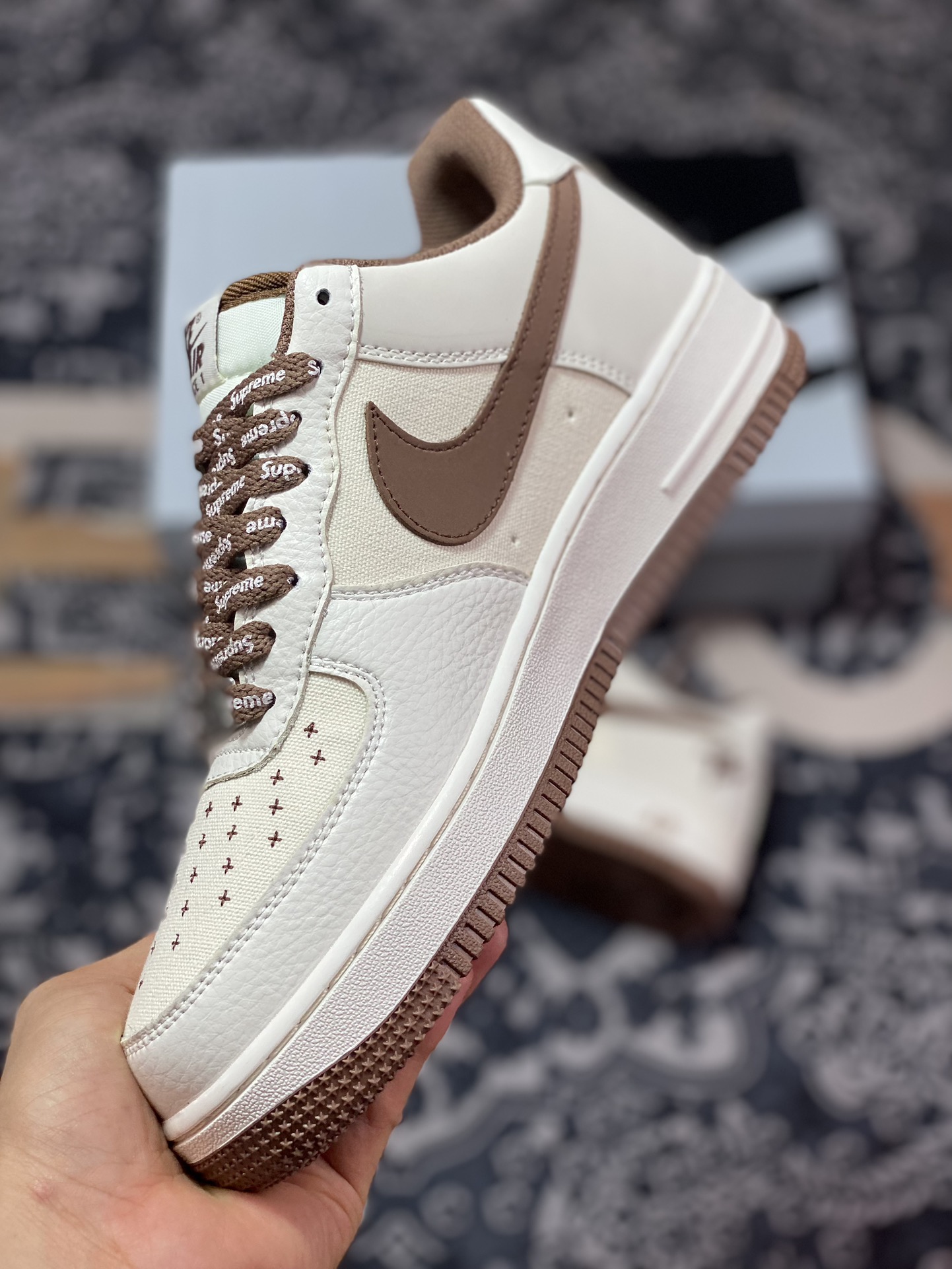 240  Nike Air Force 1 Low 07 TS x Supreme 三方联名白褐 PF9055-755