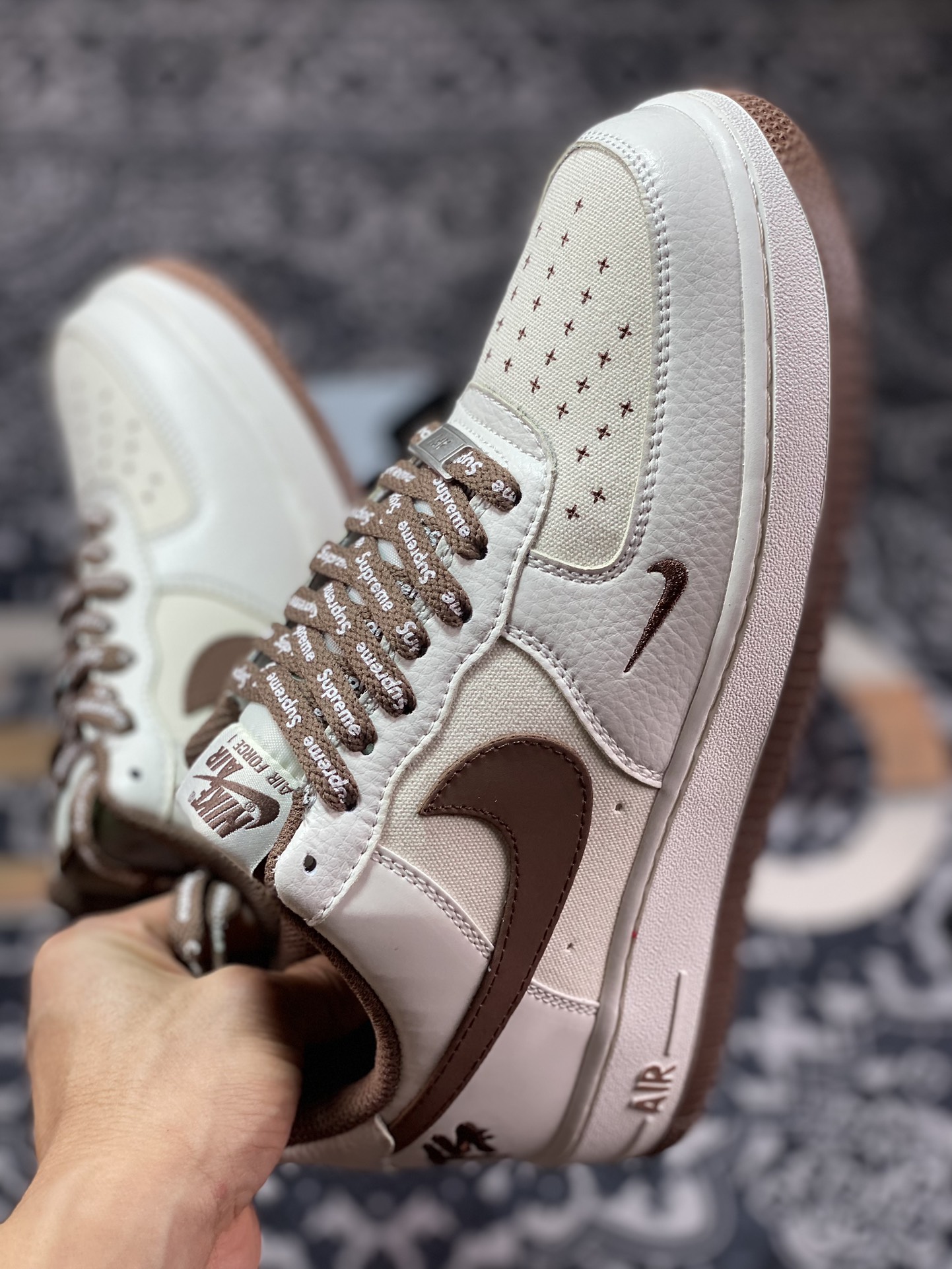 240  Nike Air Force 1 Low 07 TS x Supreme 三方联名白褐 PF9055-755