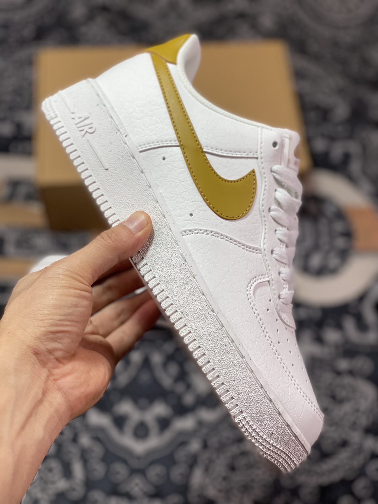 Nike Wmns Air Force 1'07 Low Next Nature”Bronzine” Air Force One Sneakers ”Leather Beige Bronze Brown Hook” DV3808-101