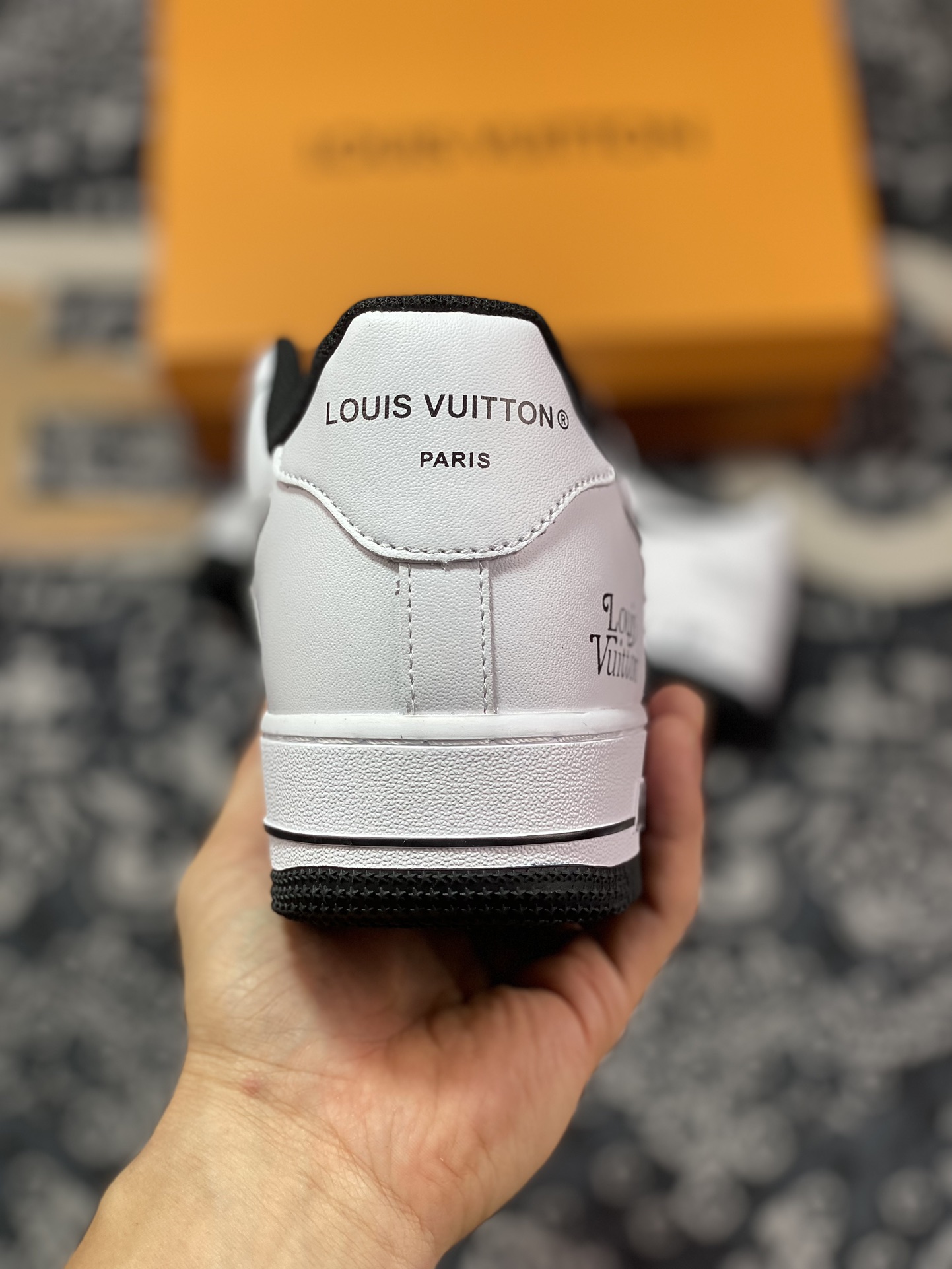 260  Louis Vuitton x Nike Air Force 1 07 LV8 Low"White/Black/LV Monogram"空军一号板鞋“皮革白黑镭射LV镂空钩子”LV1898-836