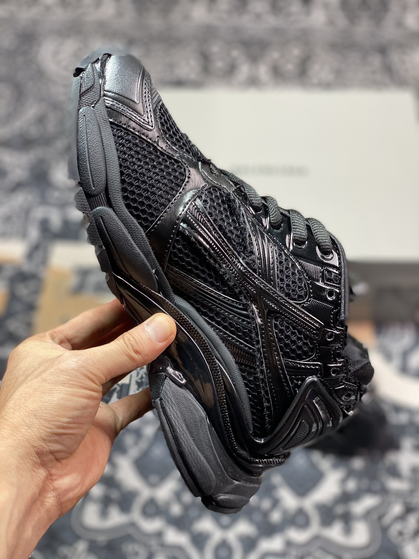 520 巴黎世家BALENCIAGA Runner Sneaker”Triple Black/White”2.0慢跑 772767 W3RNY 0135