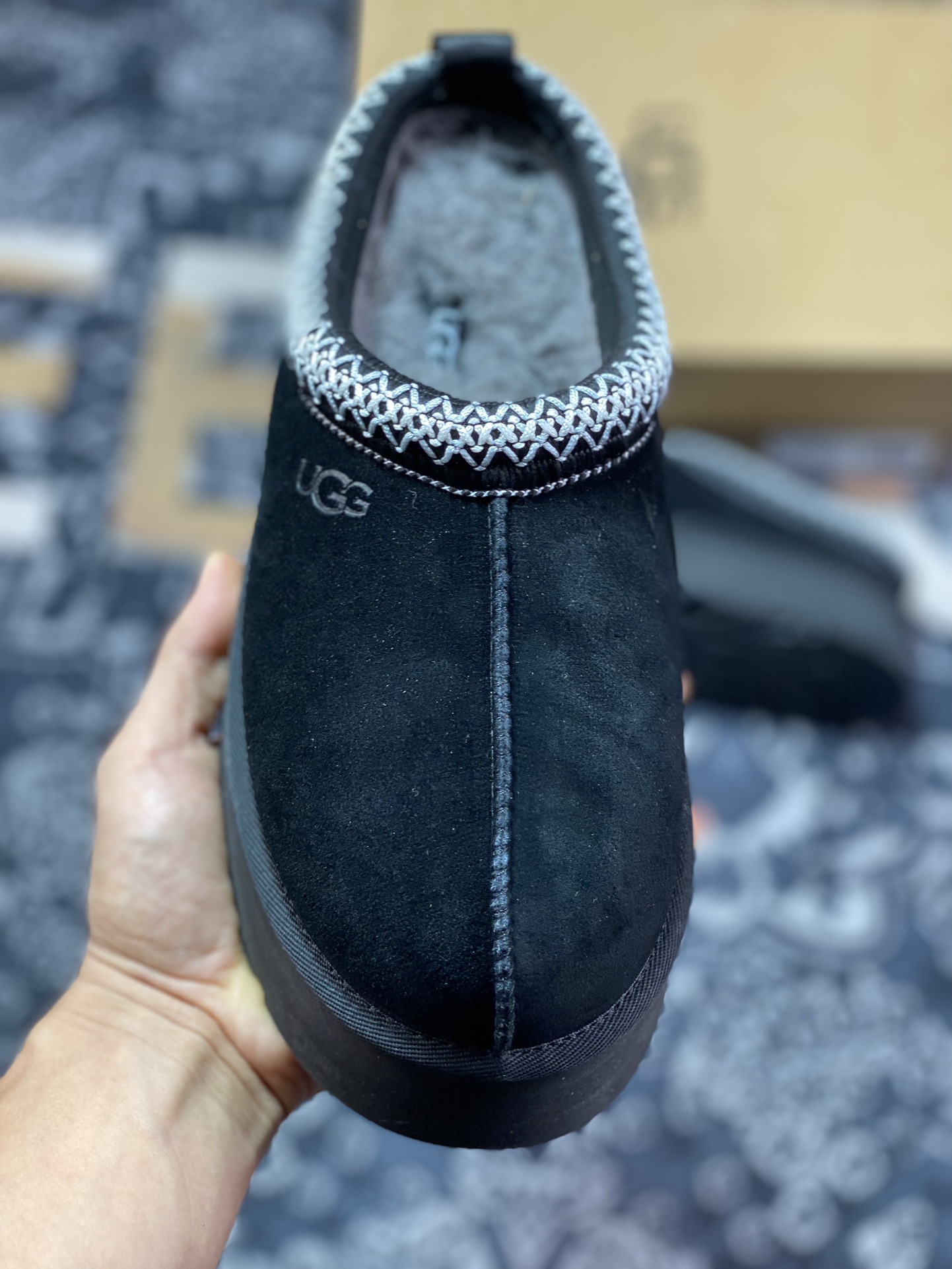 280 UGG W Leisure Tazz Slipper Chestnut 塔茨系列加厚款穆勒风包头舒适露跟半拖鞋“黑白编织加绒”