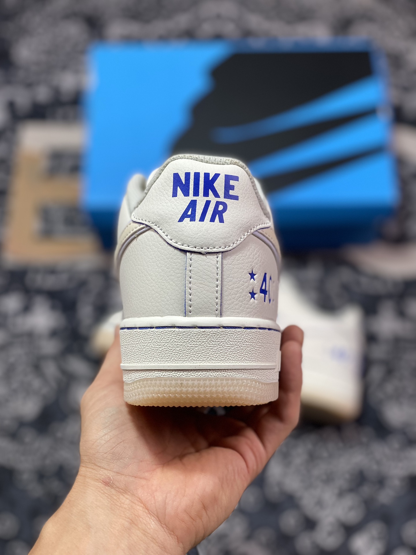 240 耐克Nike Air Force 1'07 Low"Sail White/Blue Mini Swoosh"空军一号板鞋“40周年版珍珠白宝蓝小钩”XP9688-757