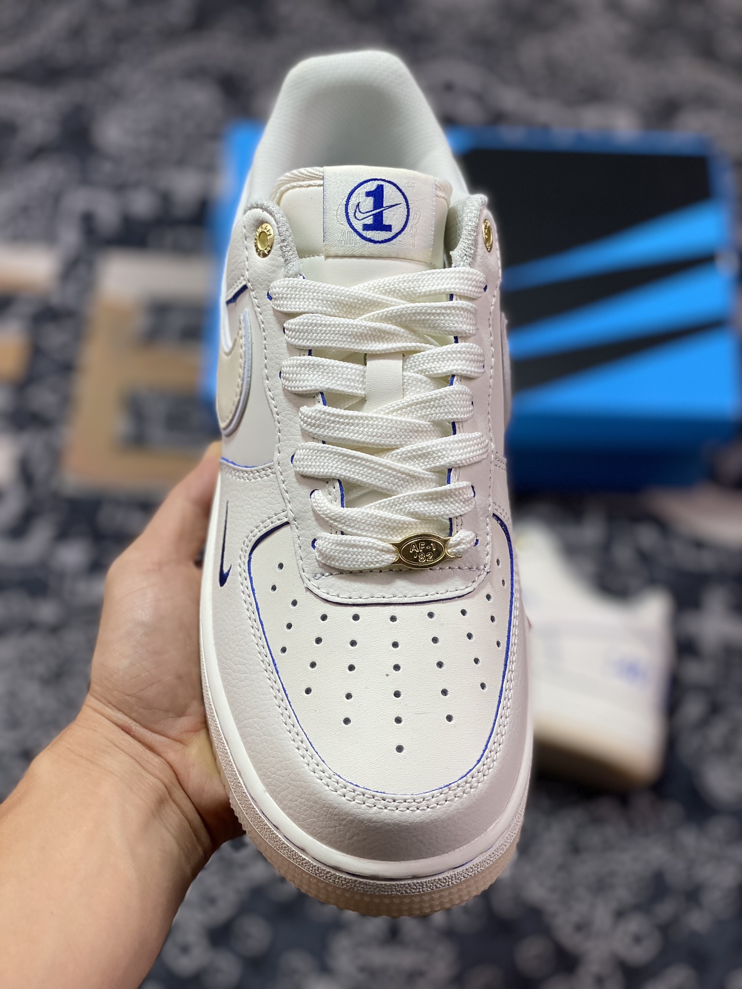 240 耐克Nike Air Force 1'07 Low"Sail White/Blue Mini Swoosh"空军一号板鞋“40周年版珍珠白宝蓝小钩”XP9688-757