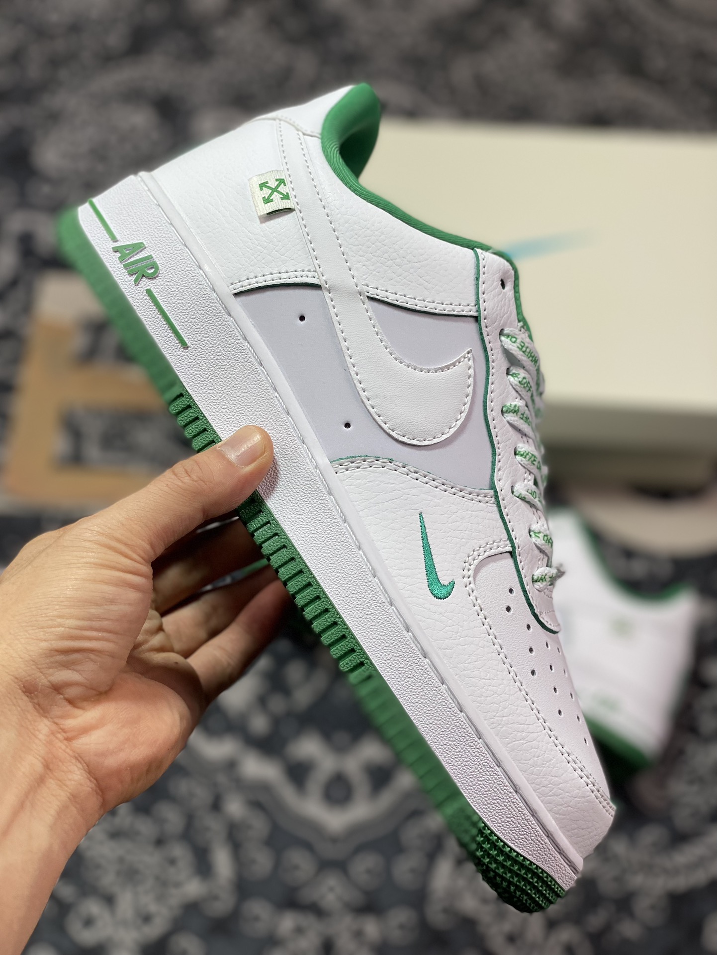 240 Off-White x Nike Air Force 1'07"White/Green Mini Swoosh"空军一号板鞋“联名OW白绿小钩”PF9055-771