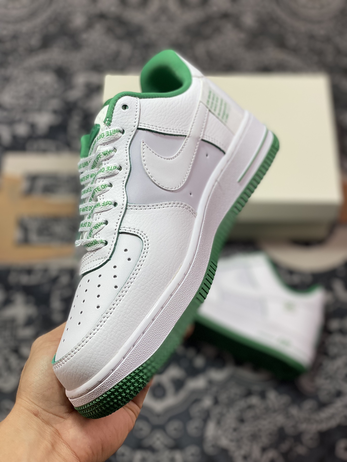 240 Off-White x Nike Air Force 1'07"White/Green Mini Swoosh"空军一号板鞋“联名OW白绿小钩”PF9055-771