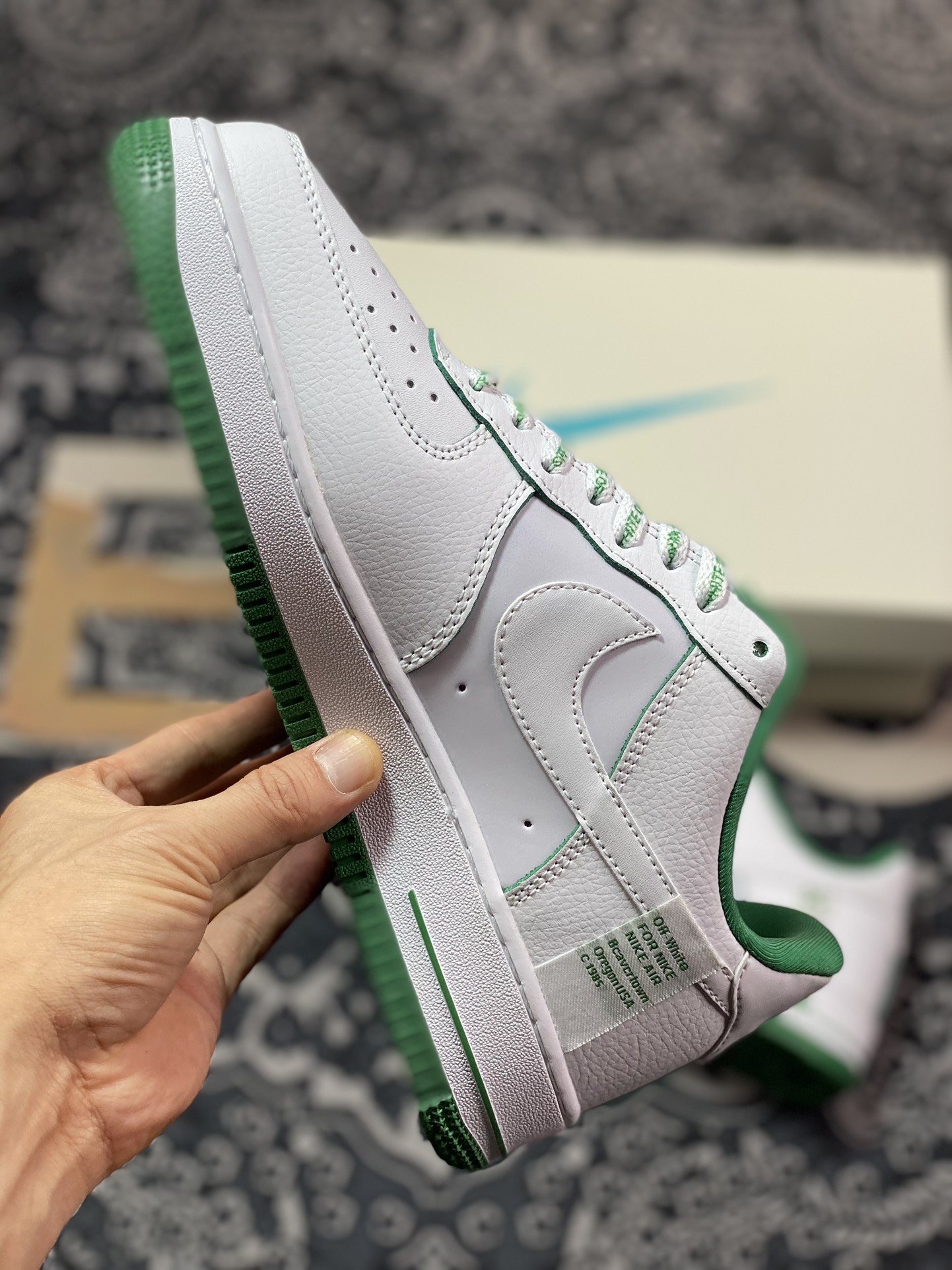 240 Off-White x Nike Air Force 1'07"White/Green Mini Swoosh"空军一号板鞋“联名OW白绿小钩”PF9055-771