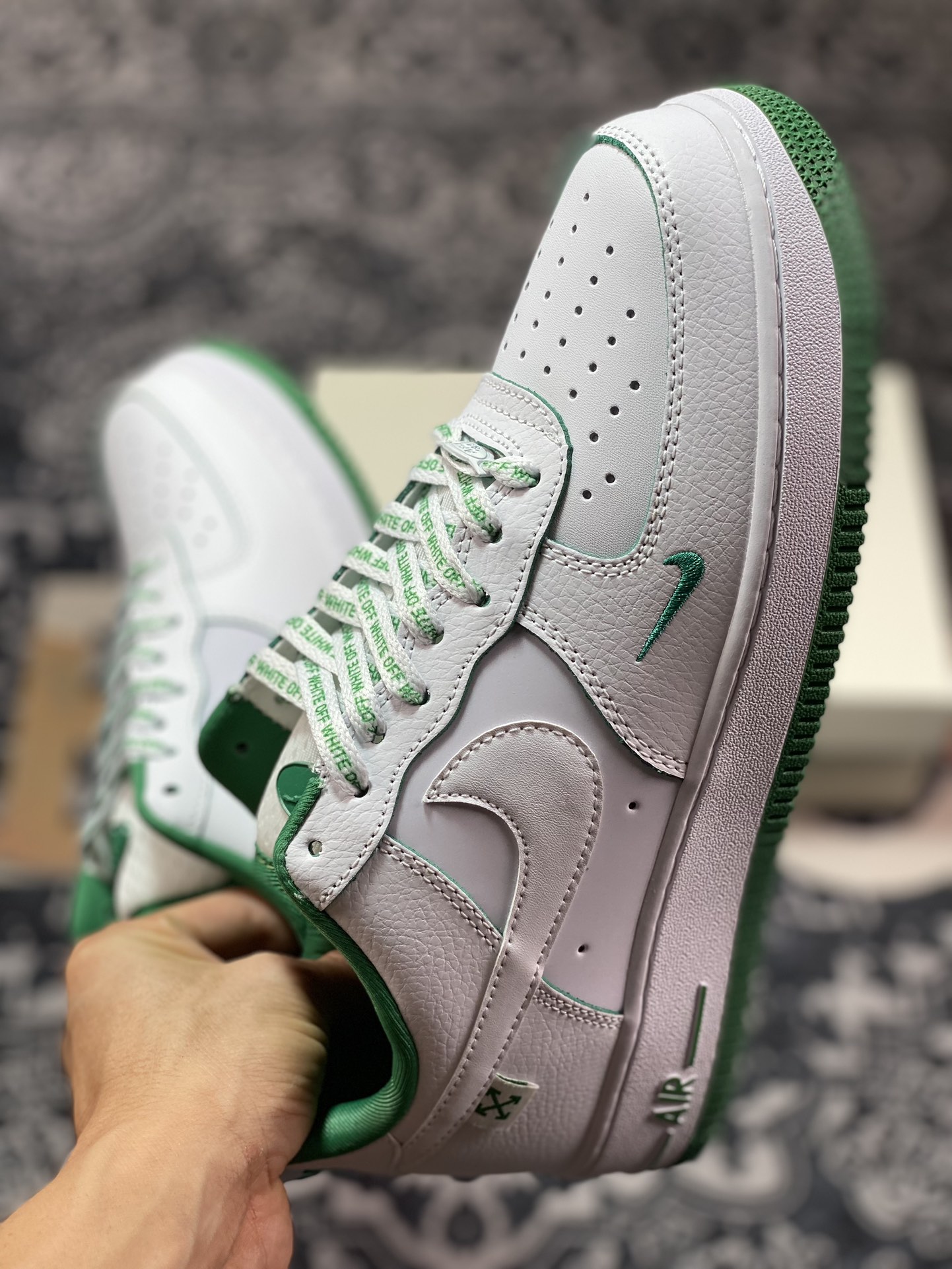 240 Off-White x Nike Air Force 1'07"White/Green Mini Swoosh"空军一号板鞋“联名OW白绿小钩”PF9055-771