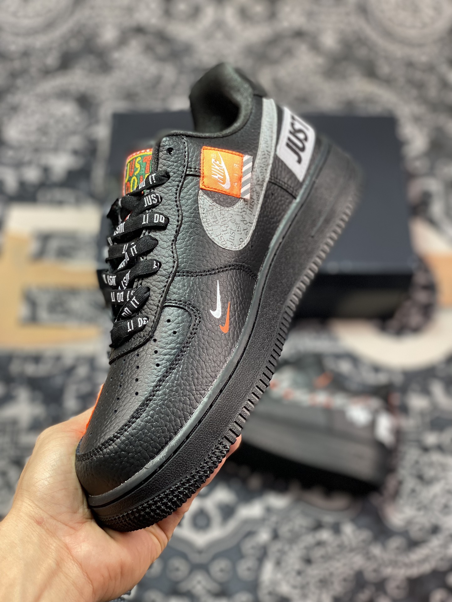 200 Air Force 1'07 Low 字母黑 AR7719-200