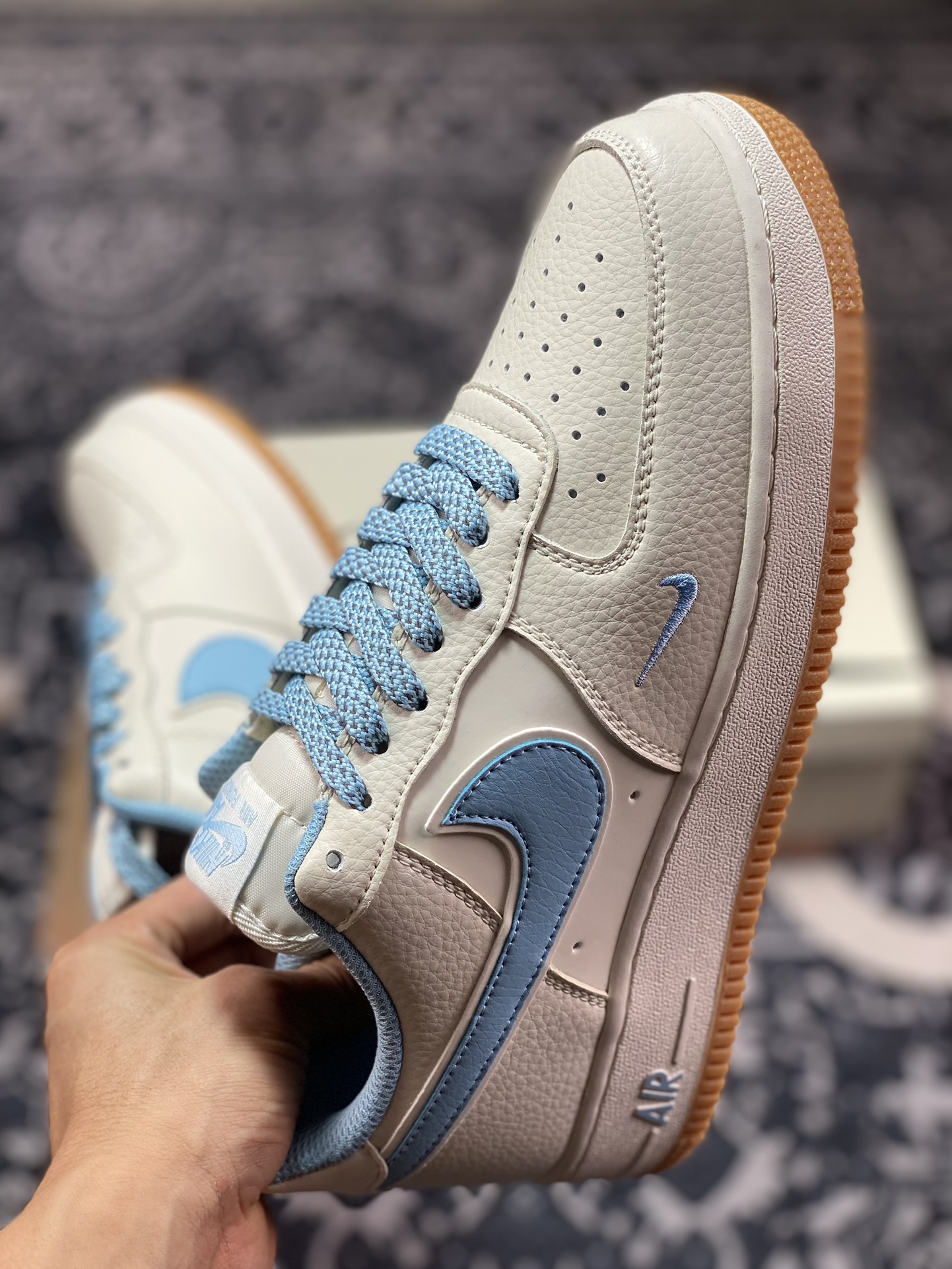 240 耐克Nike Air Force 1’07 Low"Milky White/Sky Blue/Gum"空军一号板鞋“奶白天蓝小钩反光生胶底”HD1689-108