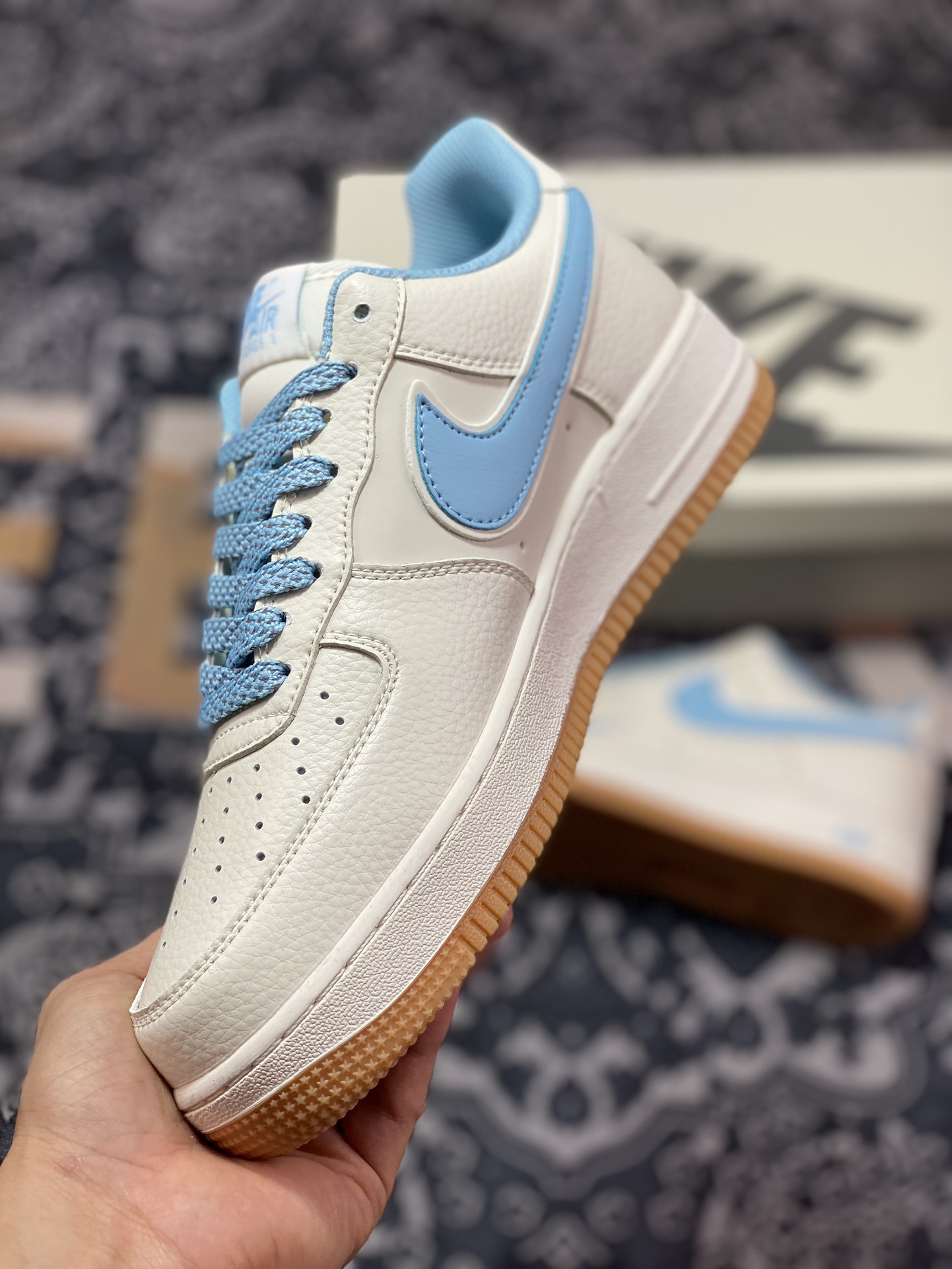 240 耐克Nike Air Force 1’07 Low"Milky White/Sky Blue/Gum"空军一号板鞋“奶白天蓝小钩反光生胶底”HD1689-108