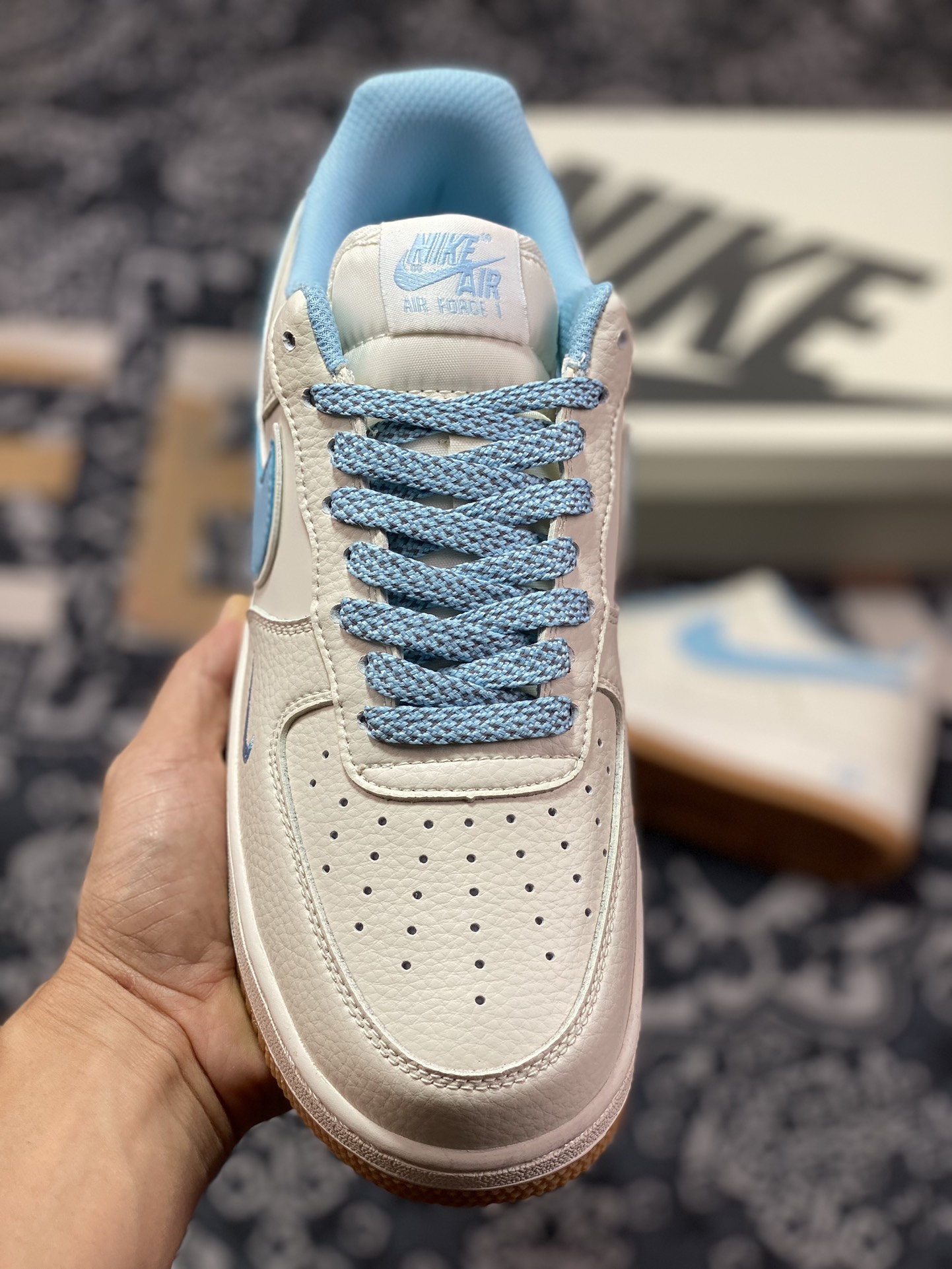 240 耐克Nike Air Force 1’07 Low"Milky White/Sky Blue/Gum"空军一号板鞋“奶白天蓝小钩反光生胶底”HD1689-108