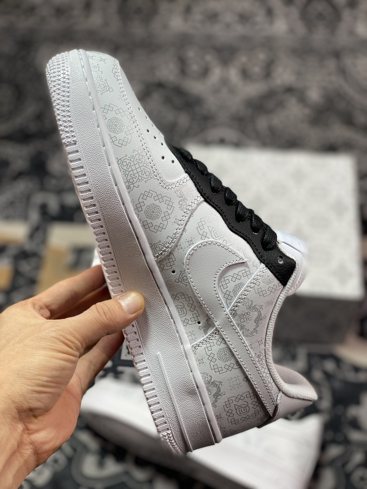 260 Clot x Nike Air Force 1'07 Low Retro SP空军一号低帮板鞋“白黑丝绸印花”315166-100