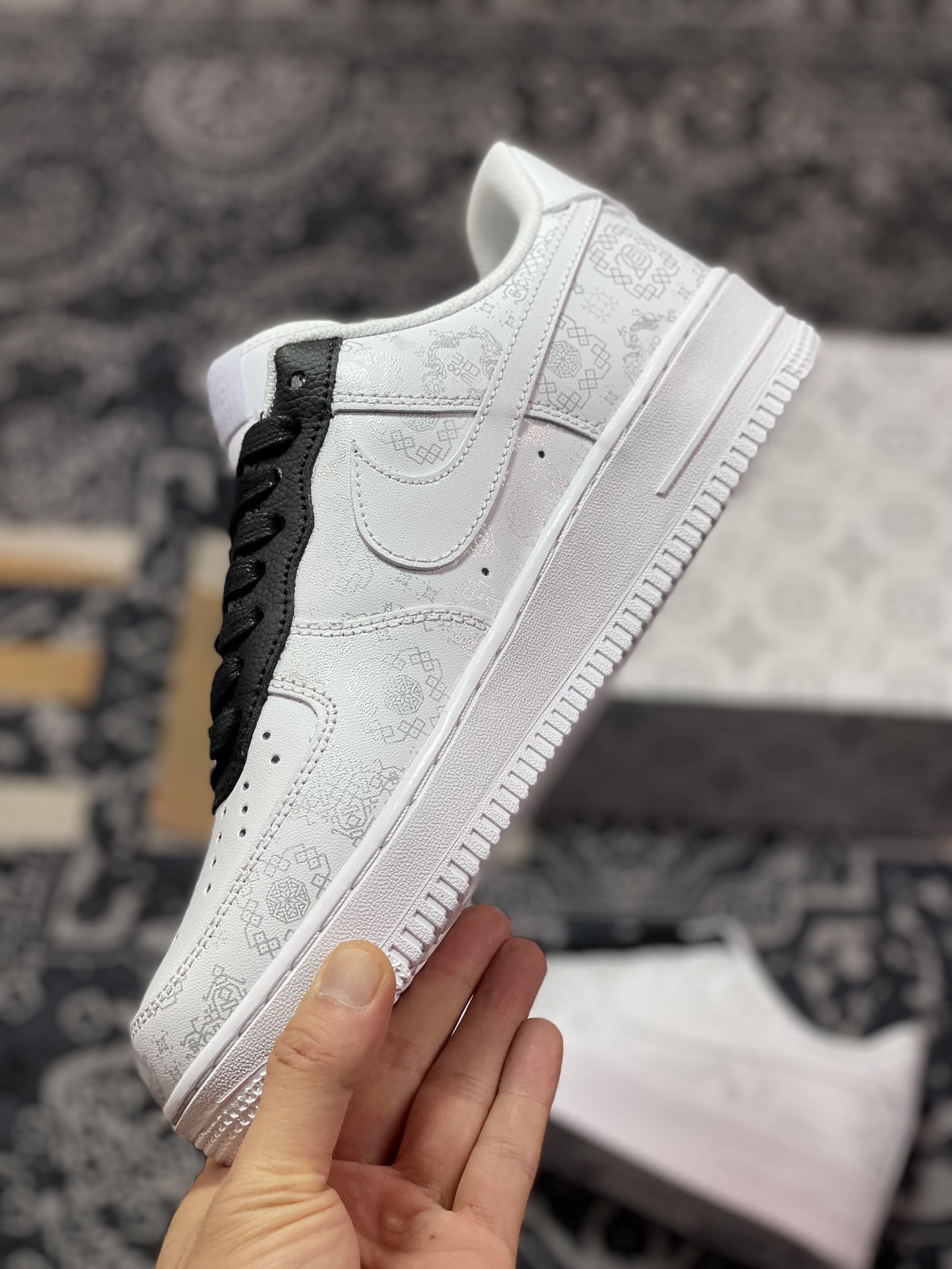 260 Clot x Nike Air Force 1'07 Low Retro SP空军一号低帮板鞋“白黑丝绸印花”315166-100