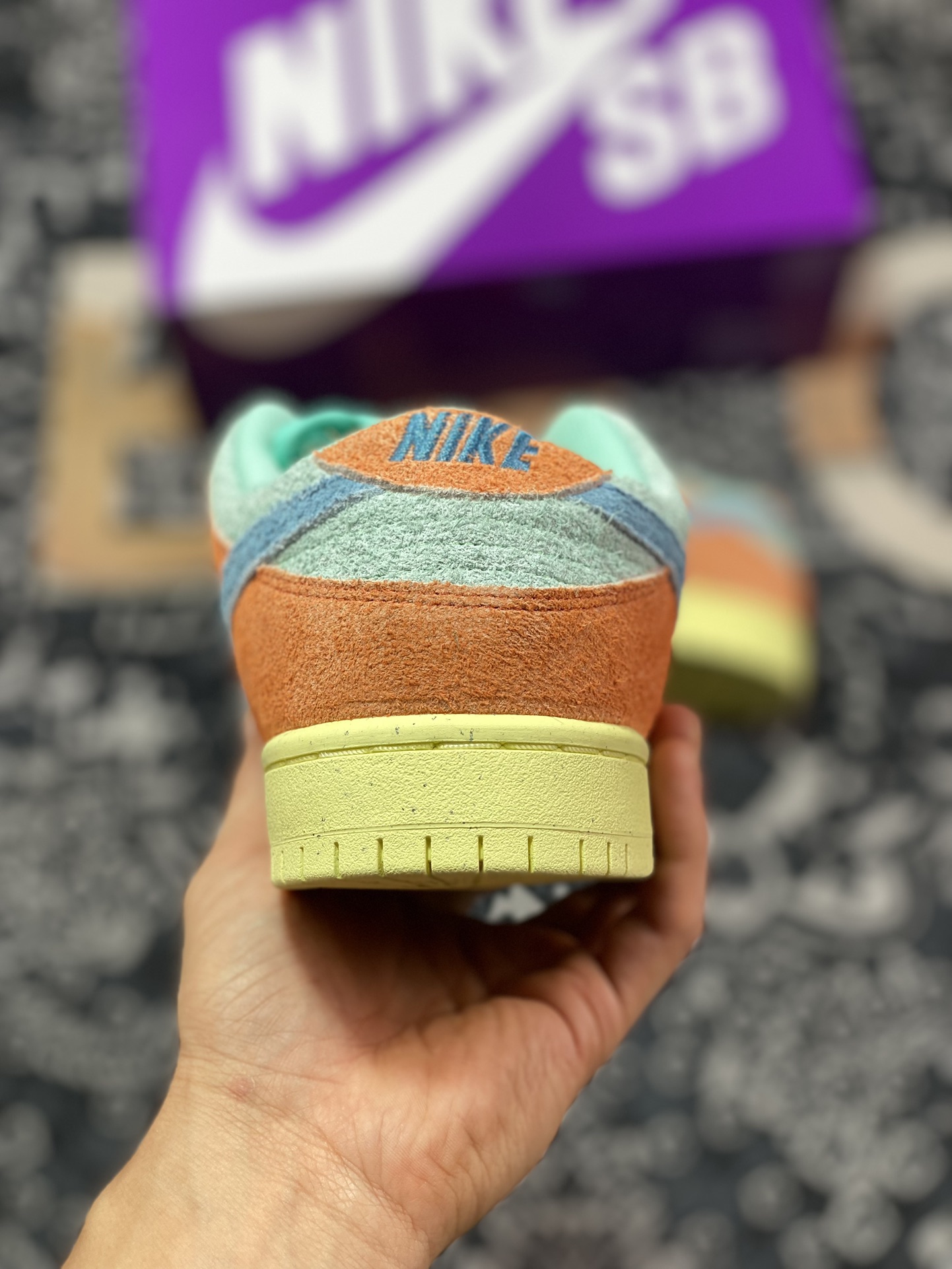 220 性价比触顶 同价区间无对手 Nike  Dunk SB Low "Orange and Emerald Rise" 橙青色 DV5429-800