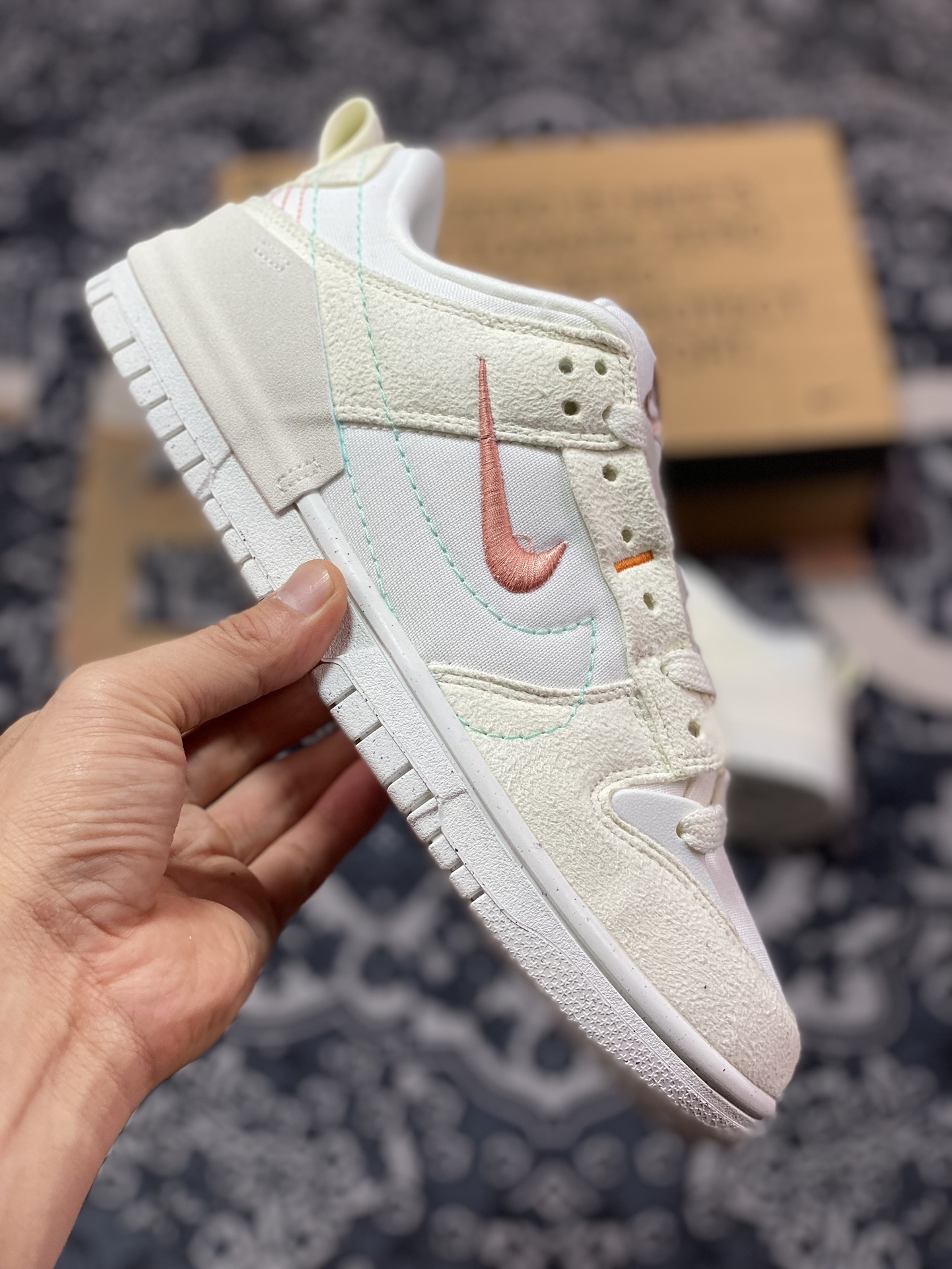 200 Nike Dunk Low Disrupt 2 “Pale Ivory”米色 DH4402-100