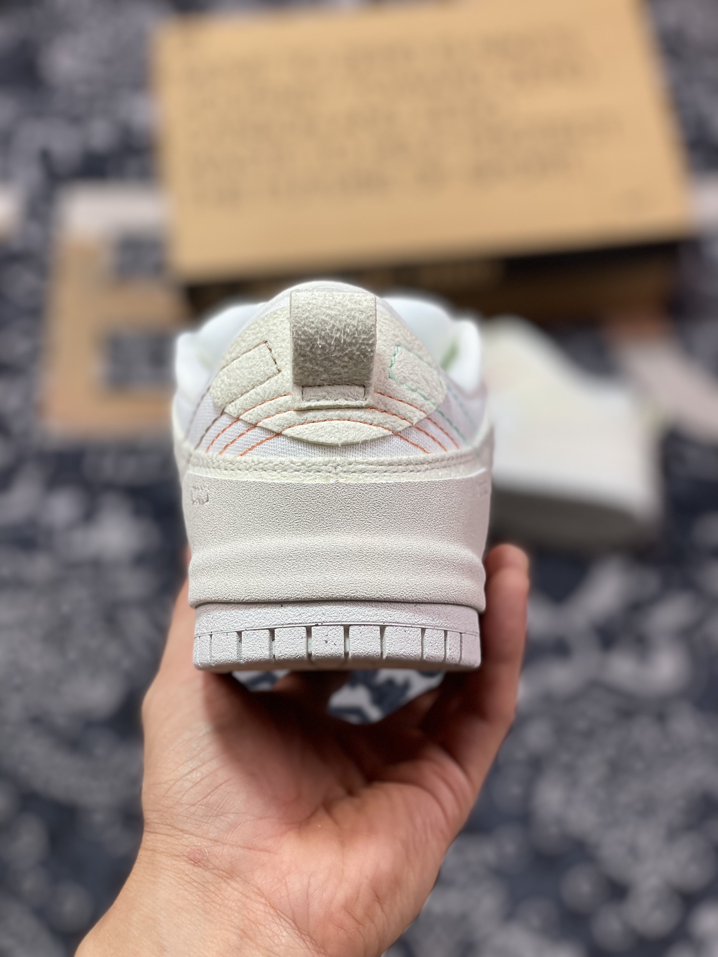 200 Nike Dunk Low Disrupt 2 “Pale Ivory”米色 DH4402-100