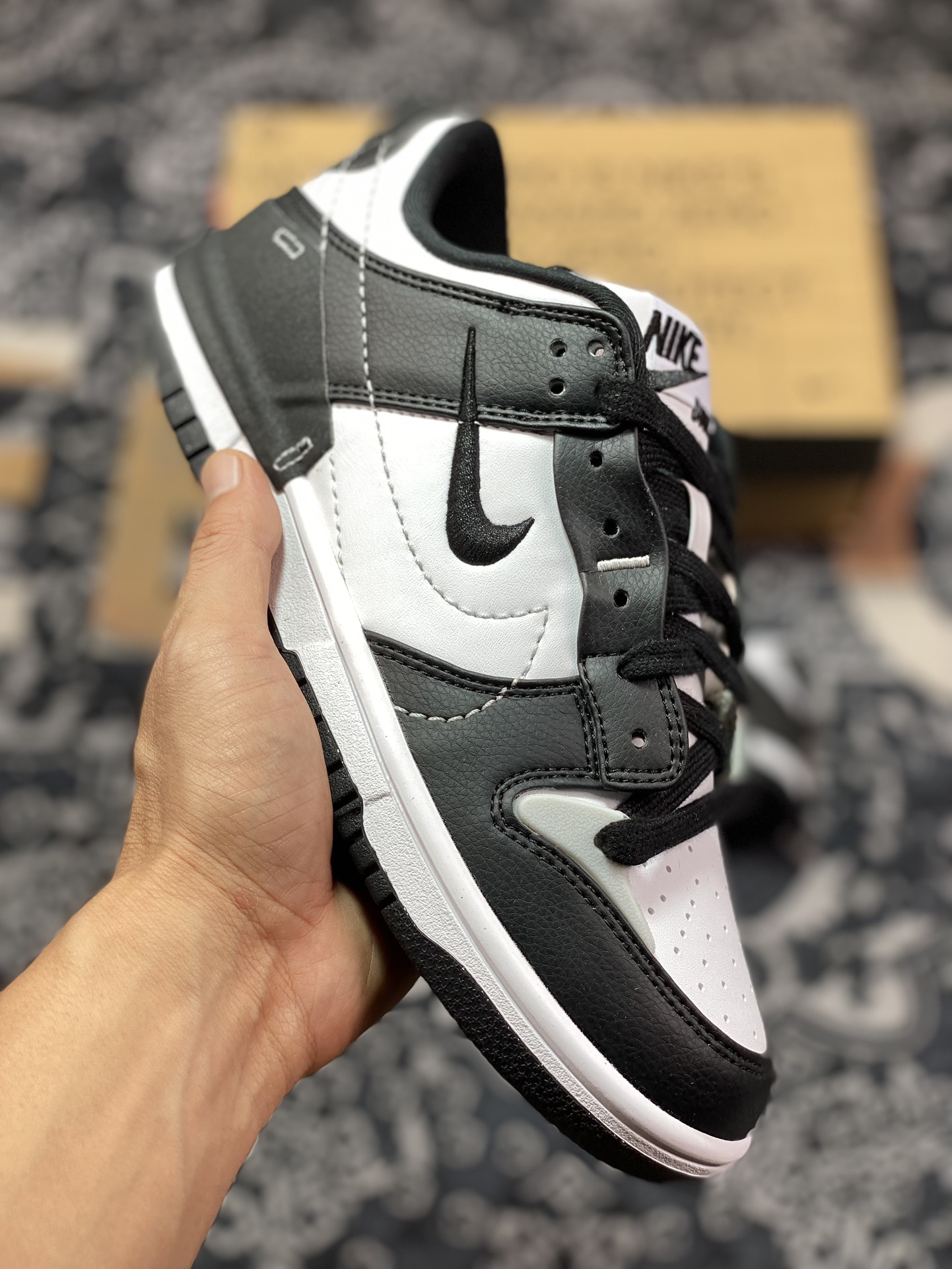 200 Nike Dunk Low Disrupt 2 黑白熊猫 DV4024-002