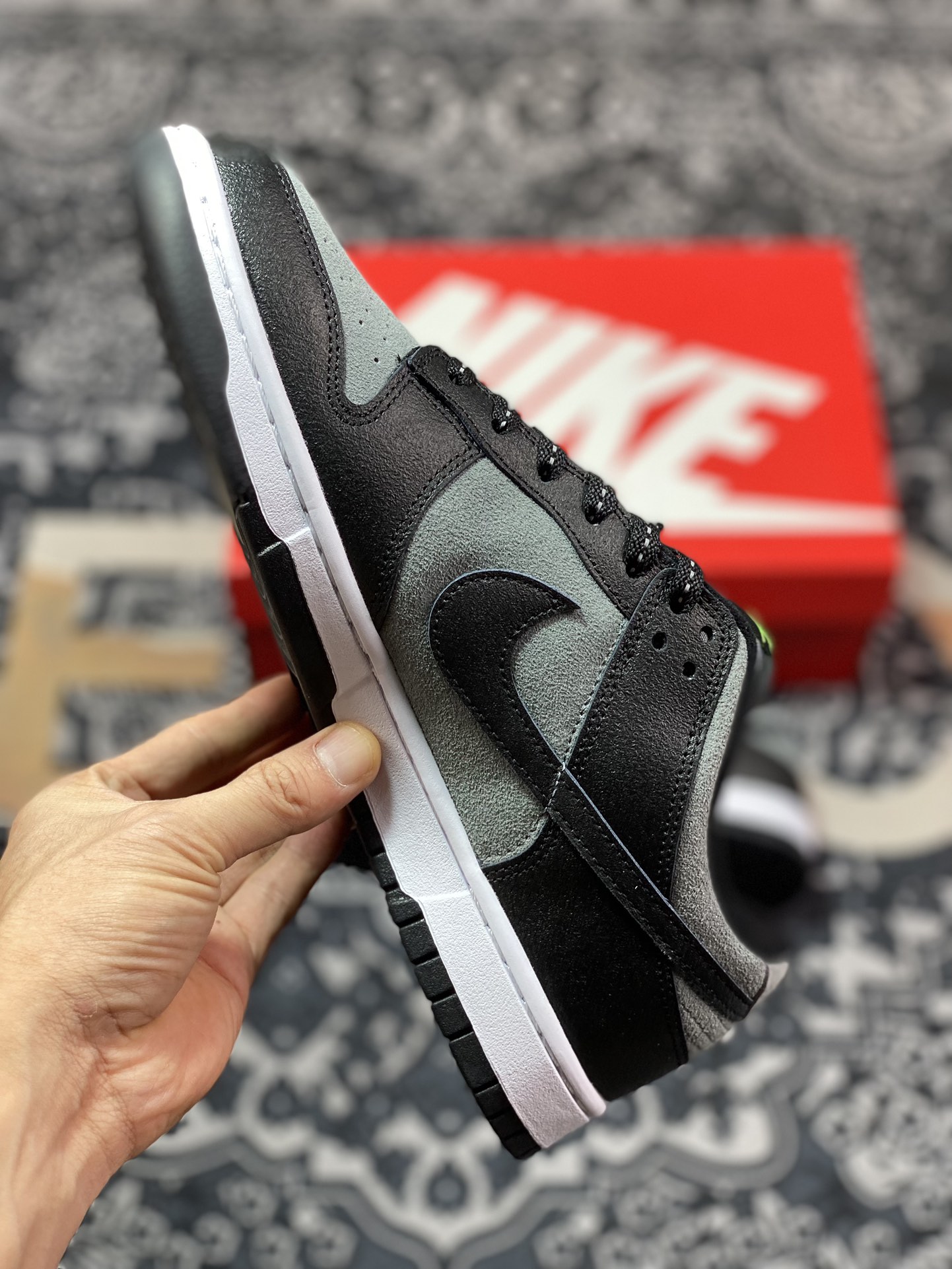 230 耐克Nike SB Dunk Low"Black Grey Green Strike"扣篮系列板鞋“黑灰迷你小钩”FQ2205-001