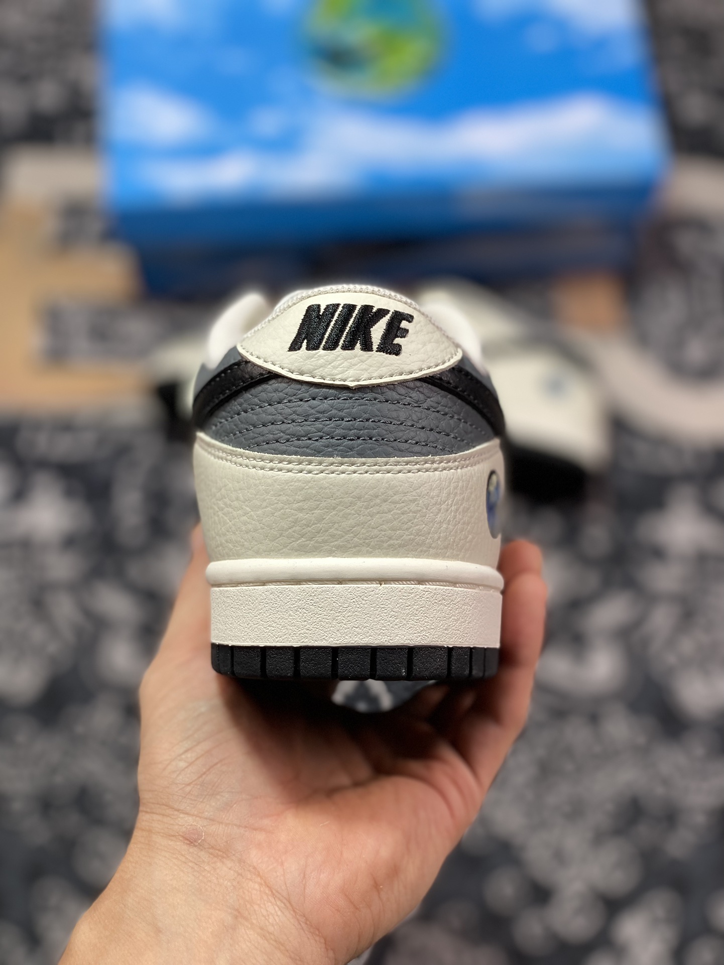 280 DK Nike Dunk Low 晴天米白黑灰笑脸  BB1609-117