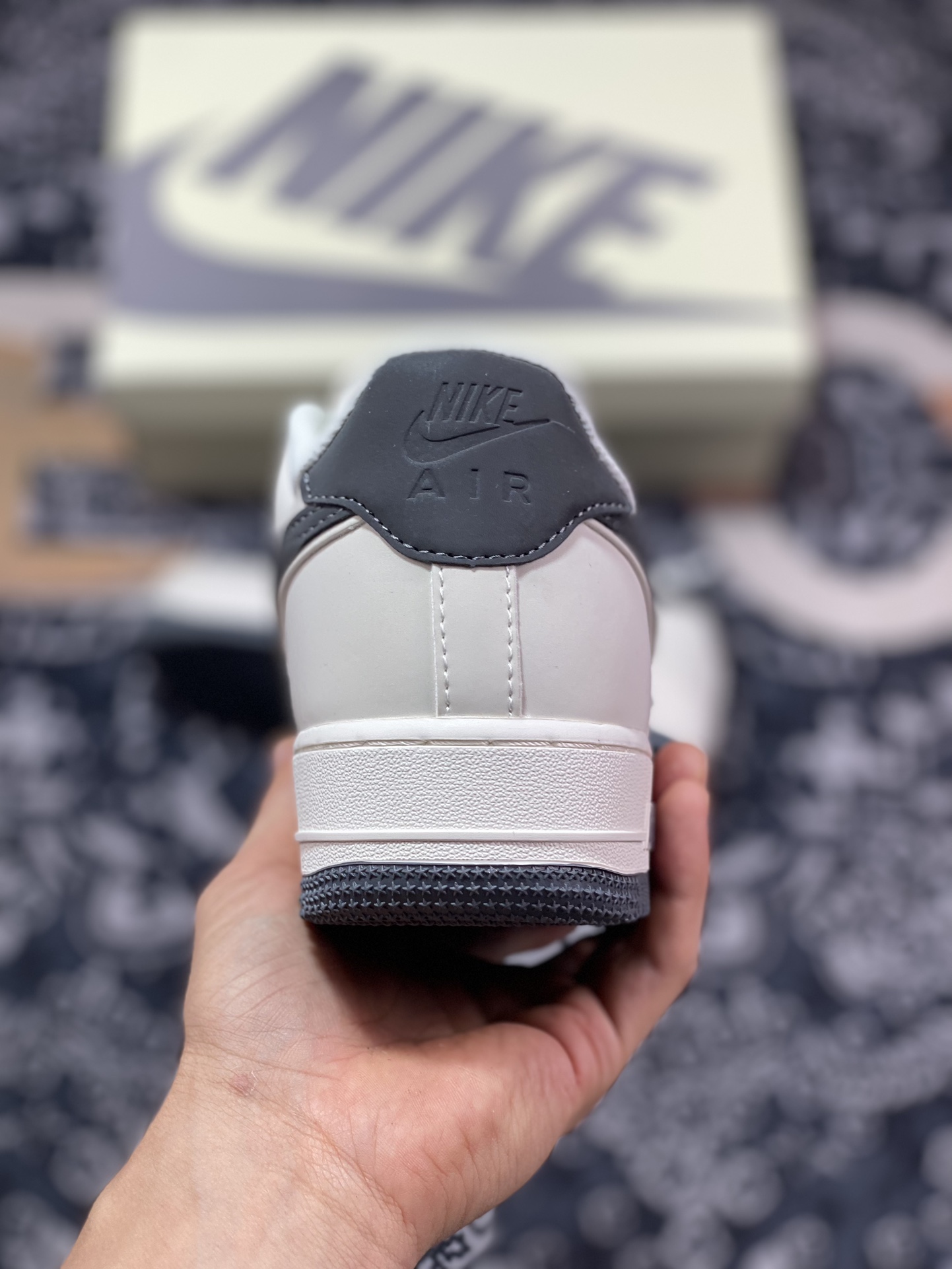 240 Nike Air Force 1’07 Low"Milk WhiteDeep Grey"空军一号经典低帮板鞋“皮革奶白暗黑反光”GL6835-013