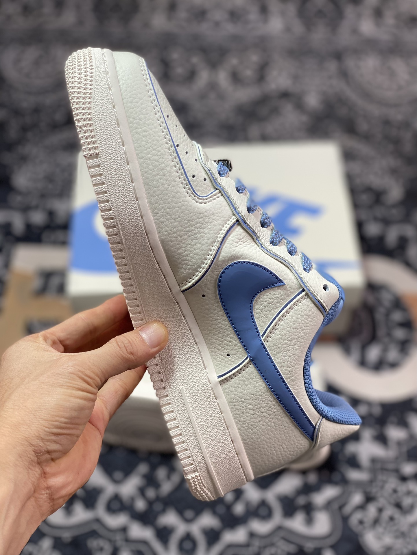 220 Air Force 1 '07 Low 米白蓝炫彩 UH8958-122