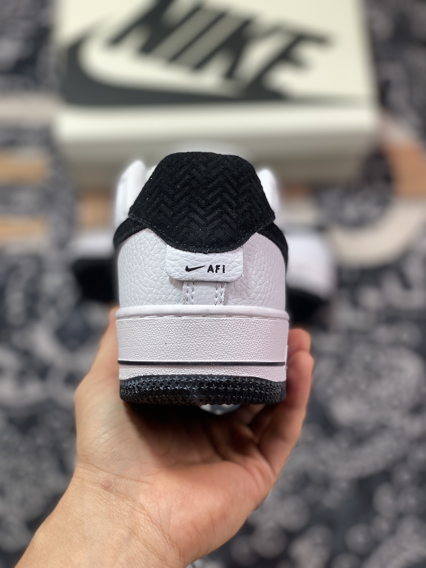 220 耐克Nike Air Force 1 Low"WhiteGrey"空军一号经典低帮板鞋“皮革白黑翻毛钩子”CN2873-101