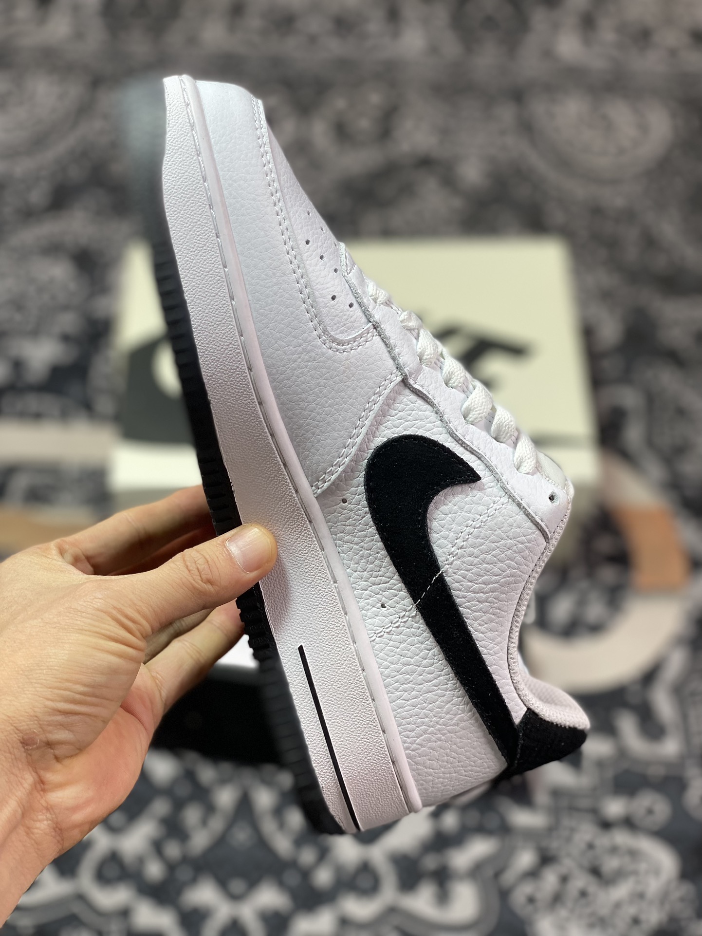 220 耐克Nike Air Force 1 Low"WhiteGrey"空军一号经典低帮板鞋“皮革白黑翻毛钩子”CN2873-101