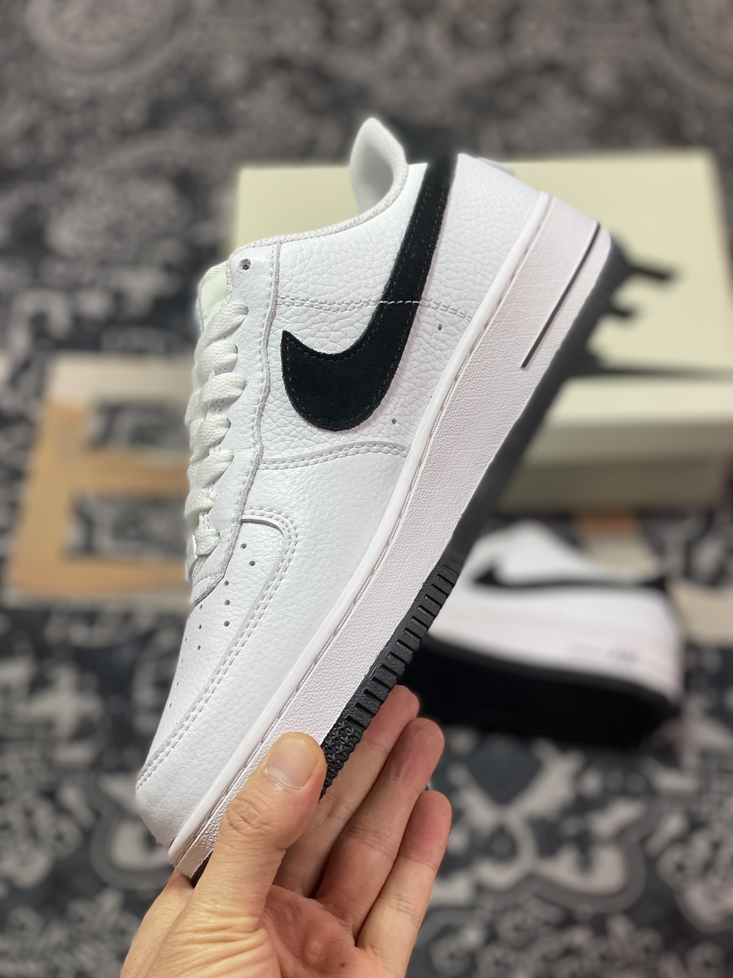 220 耐克Nike Air Force 1 Low"WhiteGrey"空军一号经典低帮板鞋“皮革白黑翻毛钩子”CN2873-101