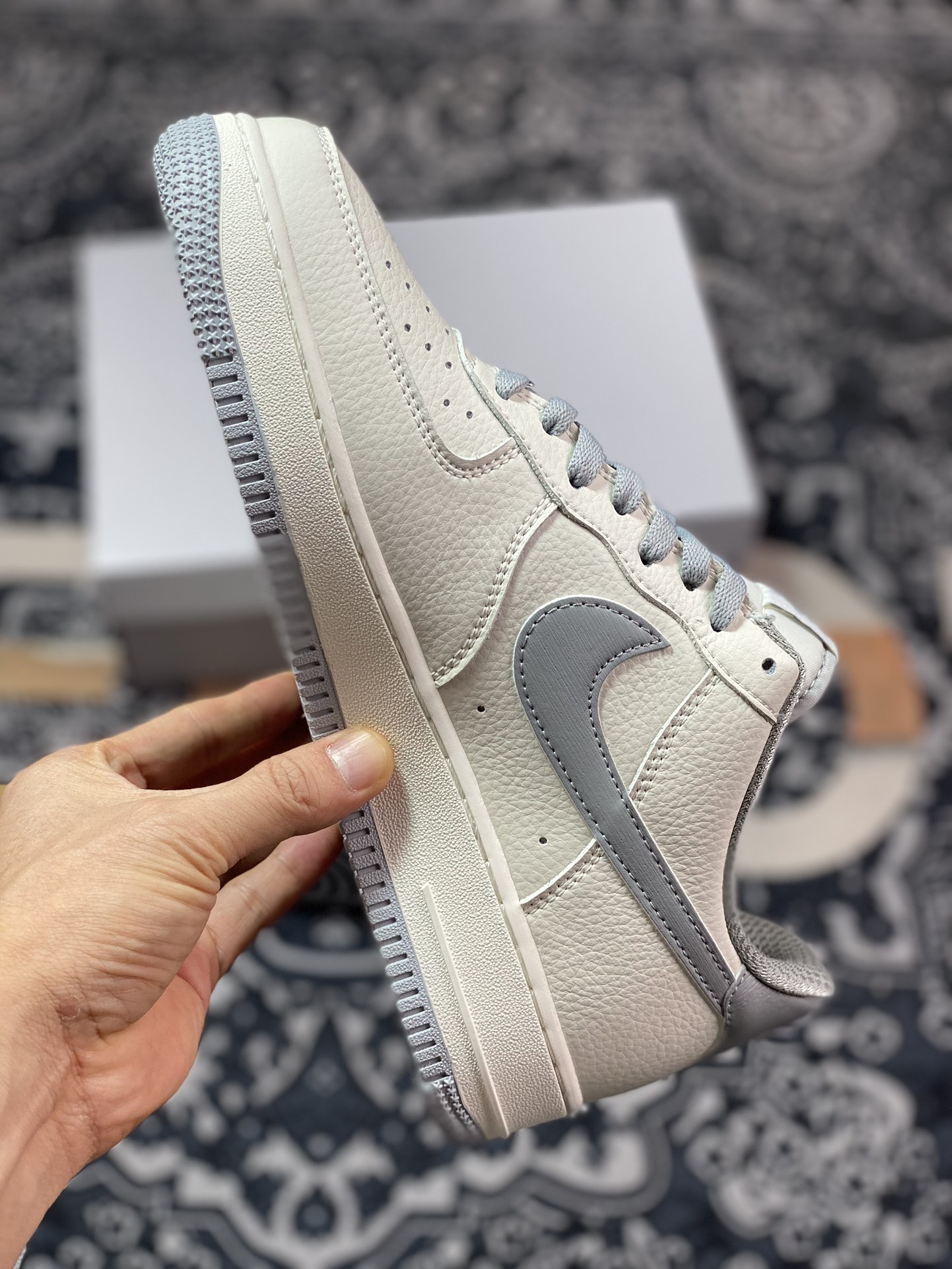 240 Air Force 1 '07 Low 白深灰签字笔 NK6369-566