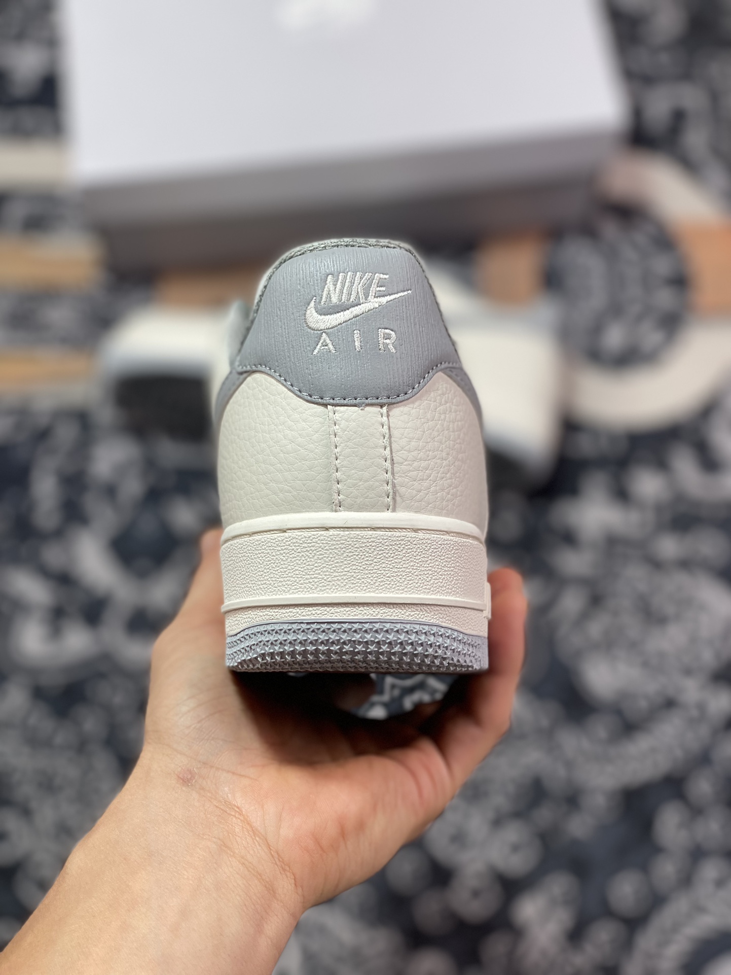 240 Air Force 1 '07 Low 白深灰签字笔 NK6369-566