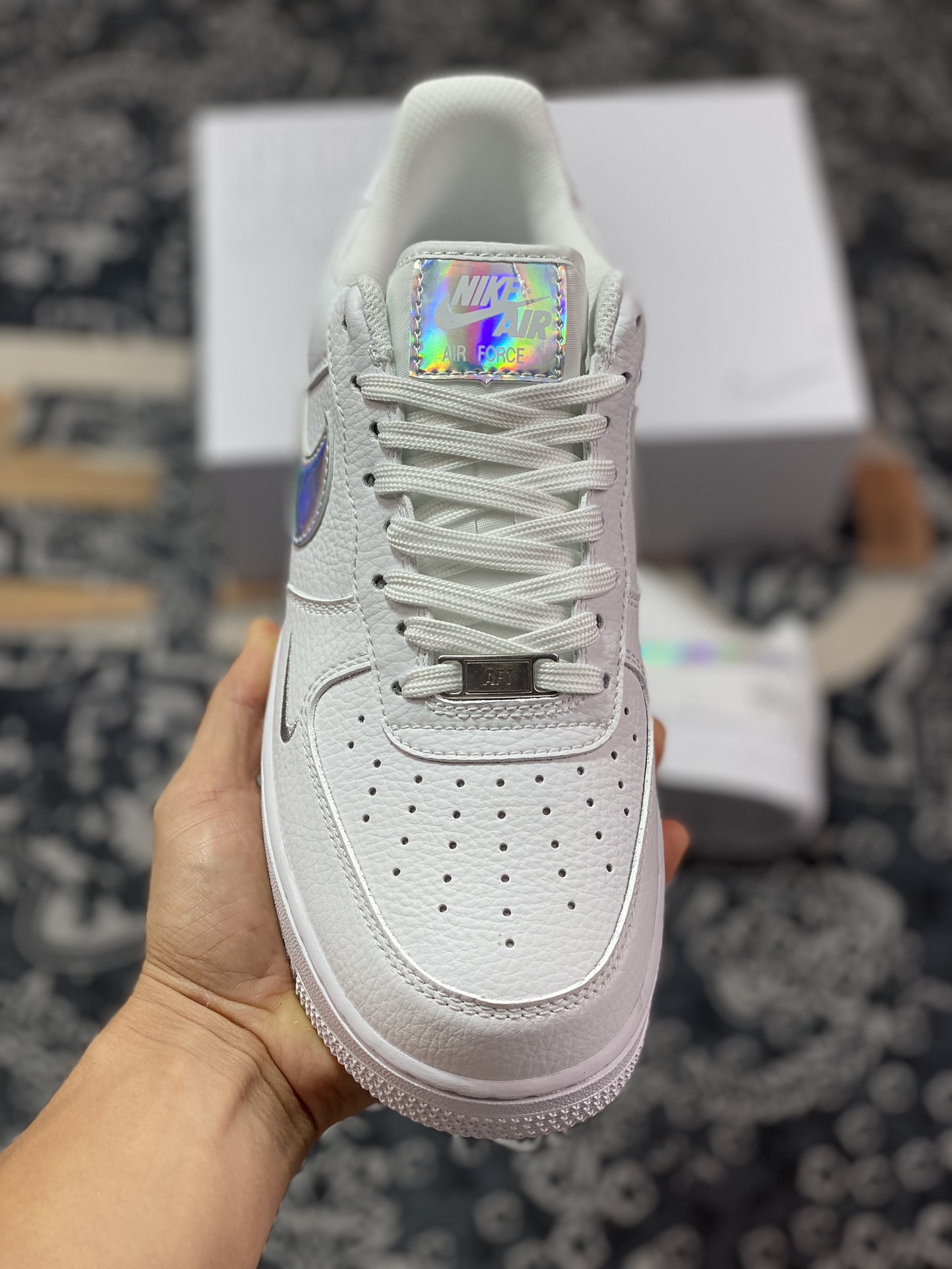 220 Stussy x Nike Air Force 1′07 Low"WhiteIridescent Pixel"空军一号板鞋“白炫彩银斯图西刺绣小钩”