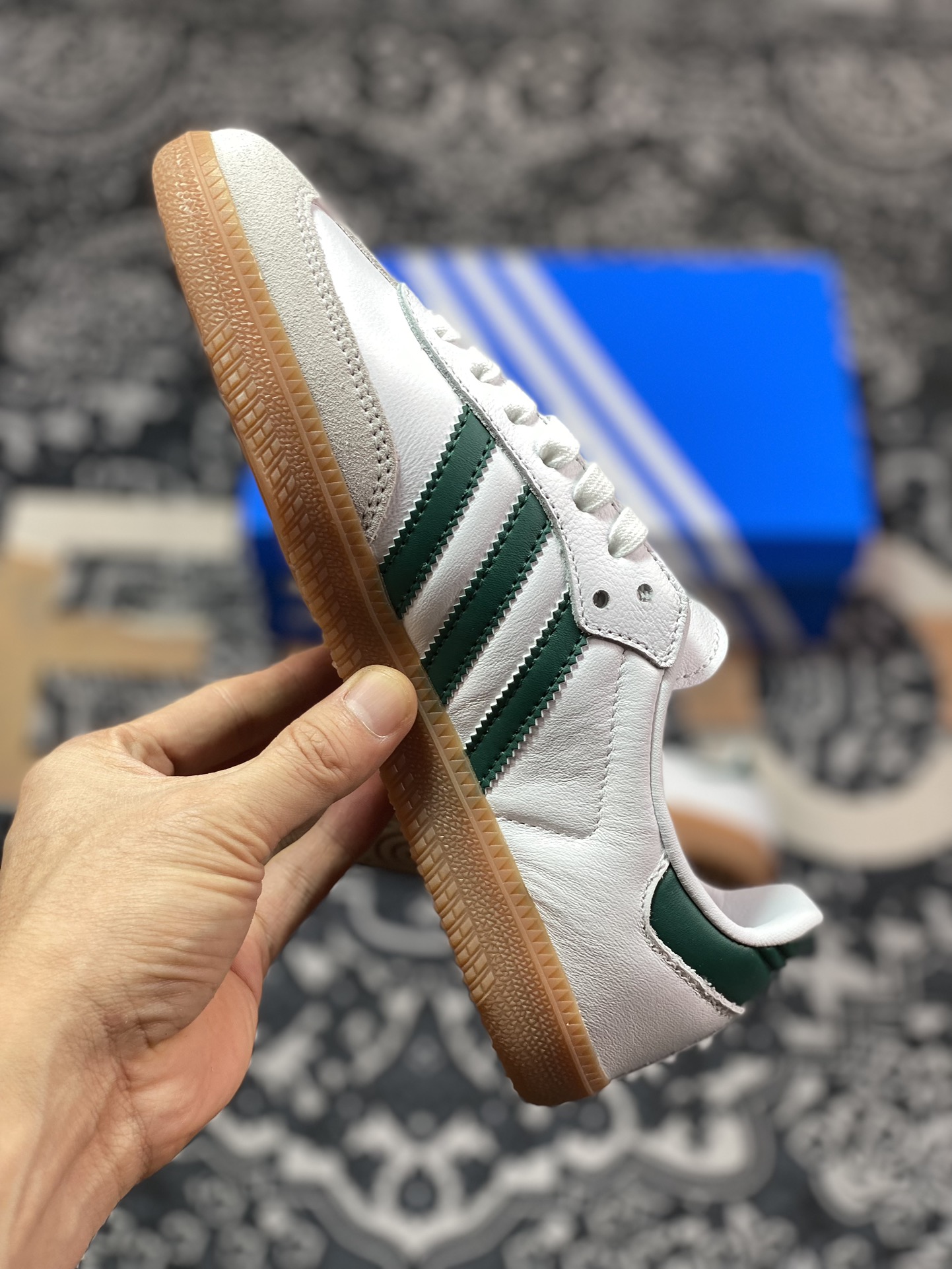 260 Adidas   阿迪 Samba OG 桑巴低帮休闲板鞋 HQ7036