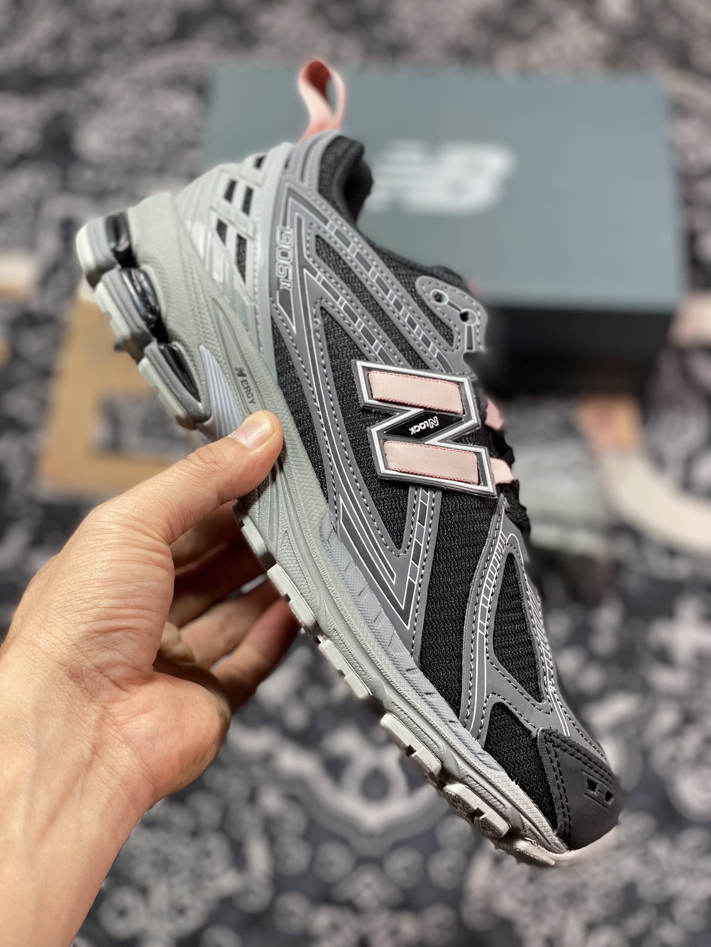 New Balance M1906R series low-top retro dad style casual sports jogging shoes ”black dark gray light pink handle” M1906RHC