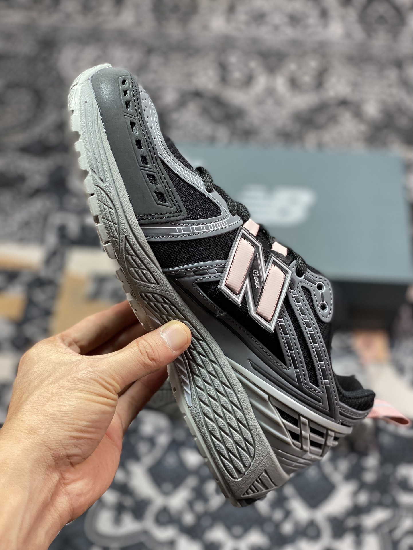 New Balance M1906R series low-top retro dad style casual sports jogging shoes ”black dark gray light pink handle” M1906RHC