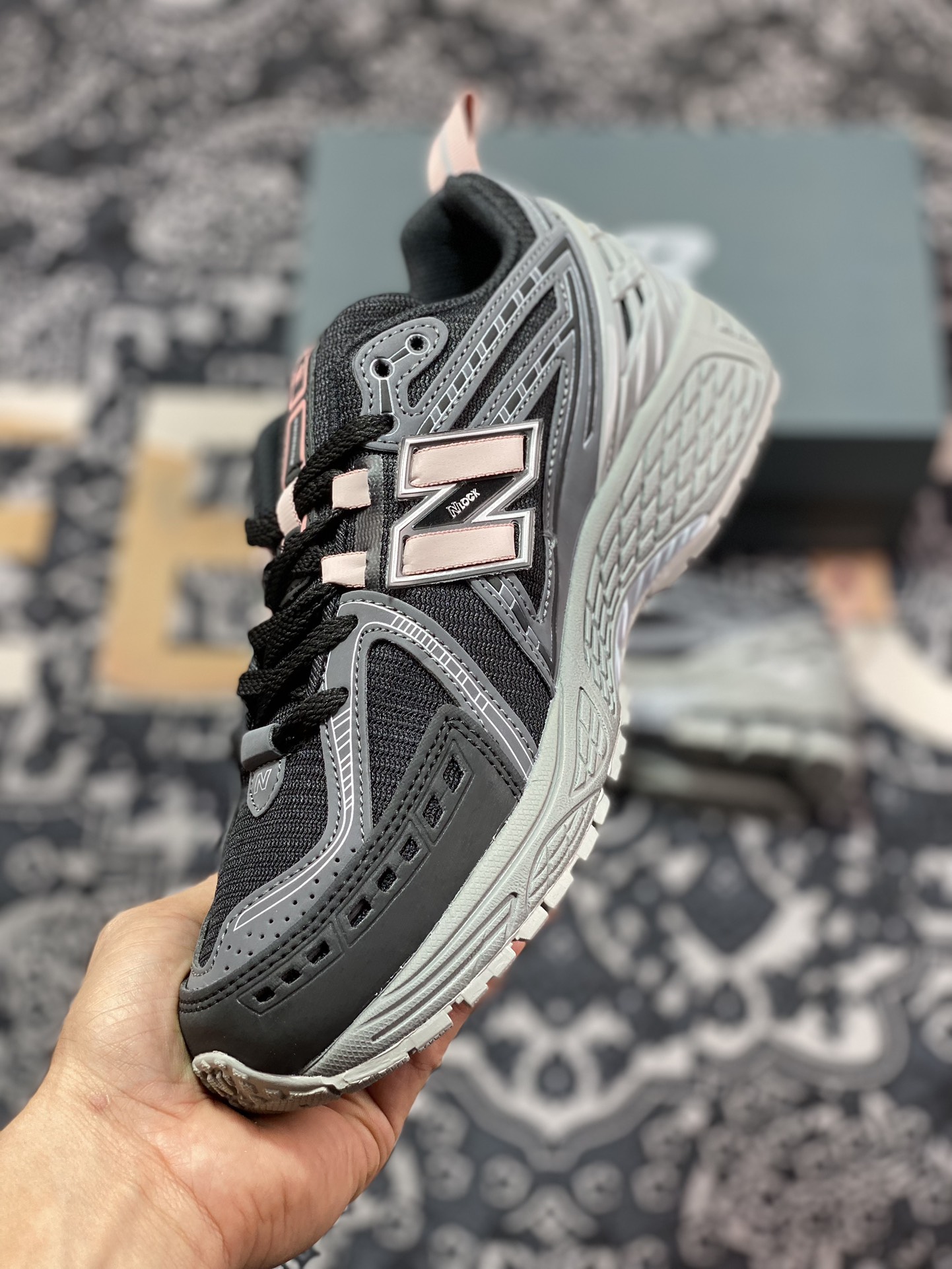 New Balance M1906R series low-top retro dad style casual sports jogging shoes ”black dark gray light pink handle” M1906RHC